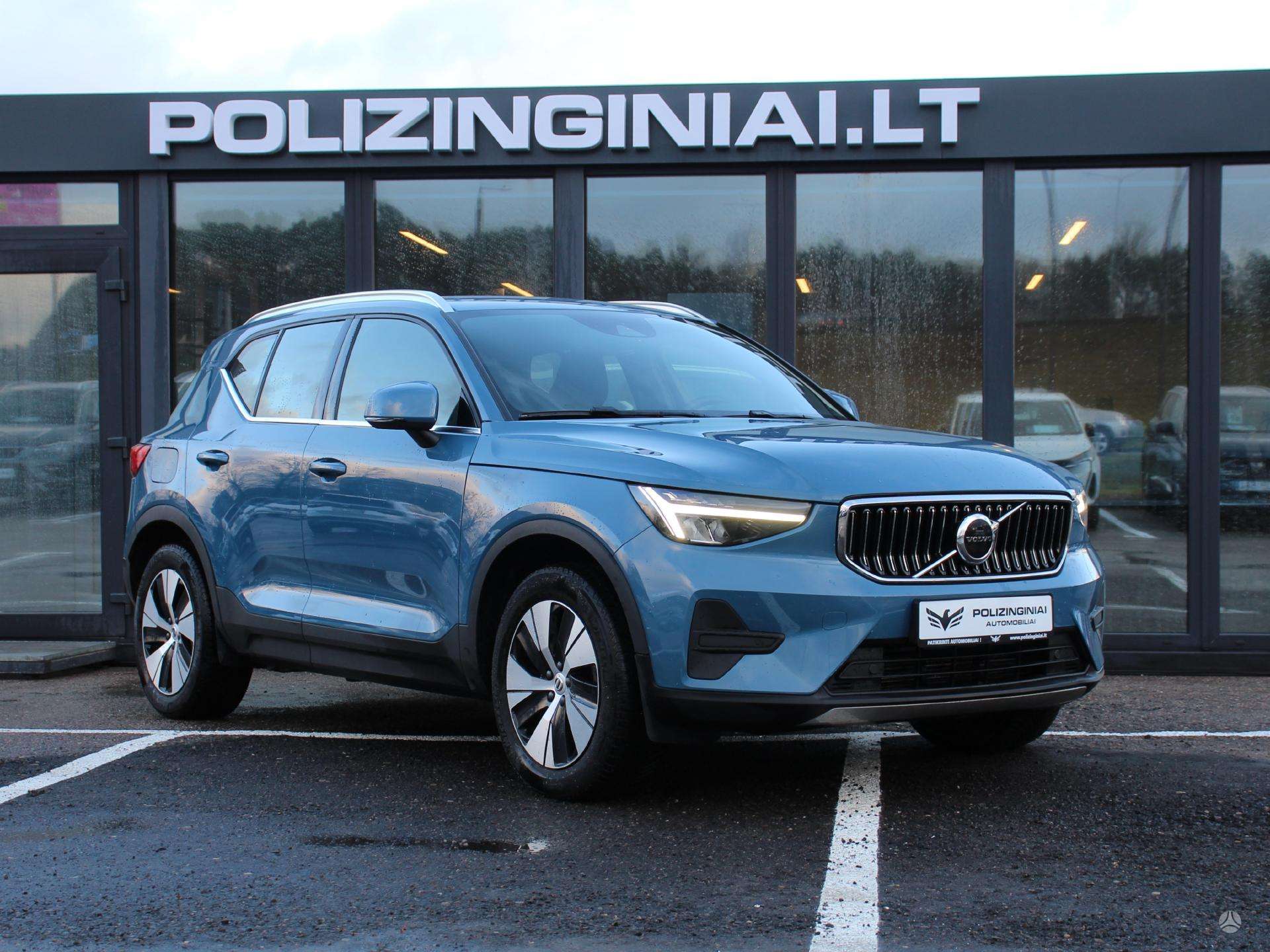 Naudoti Volvo XC40 automobiliai