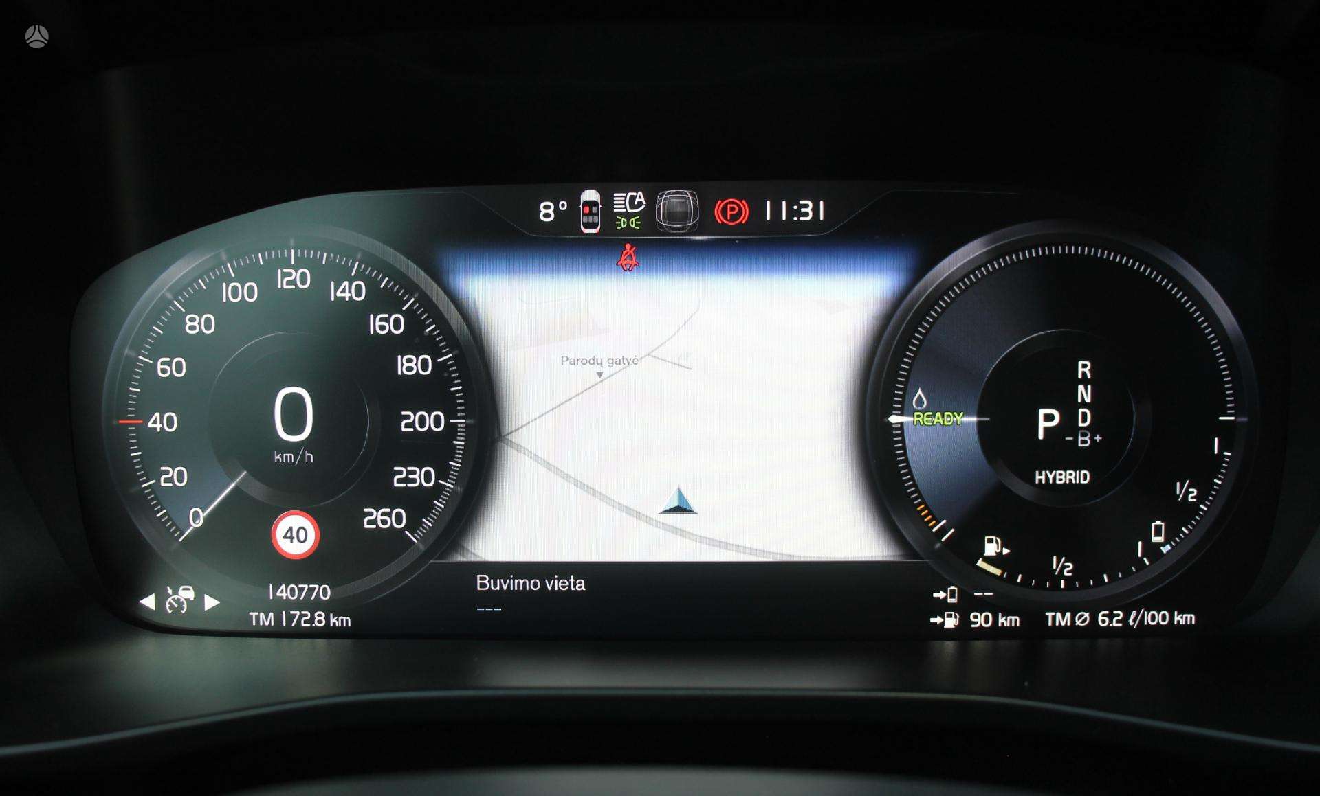 Naudoti Volvo XC40 automobiliai