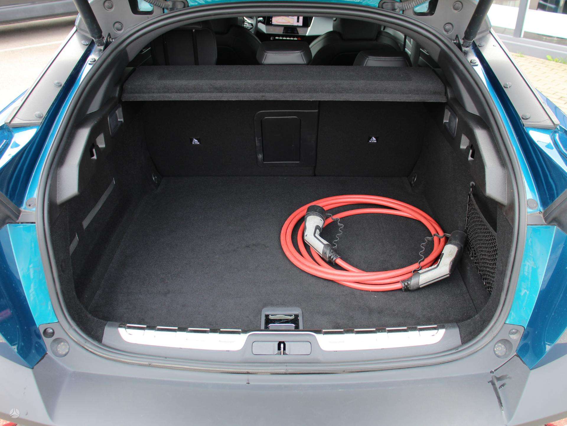Naudoti Peugeot 408 automobiliai