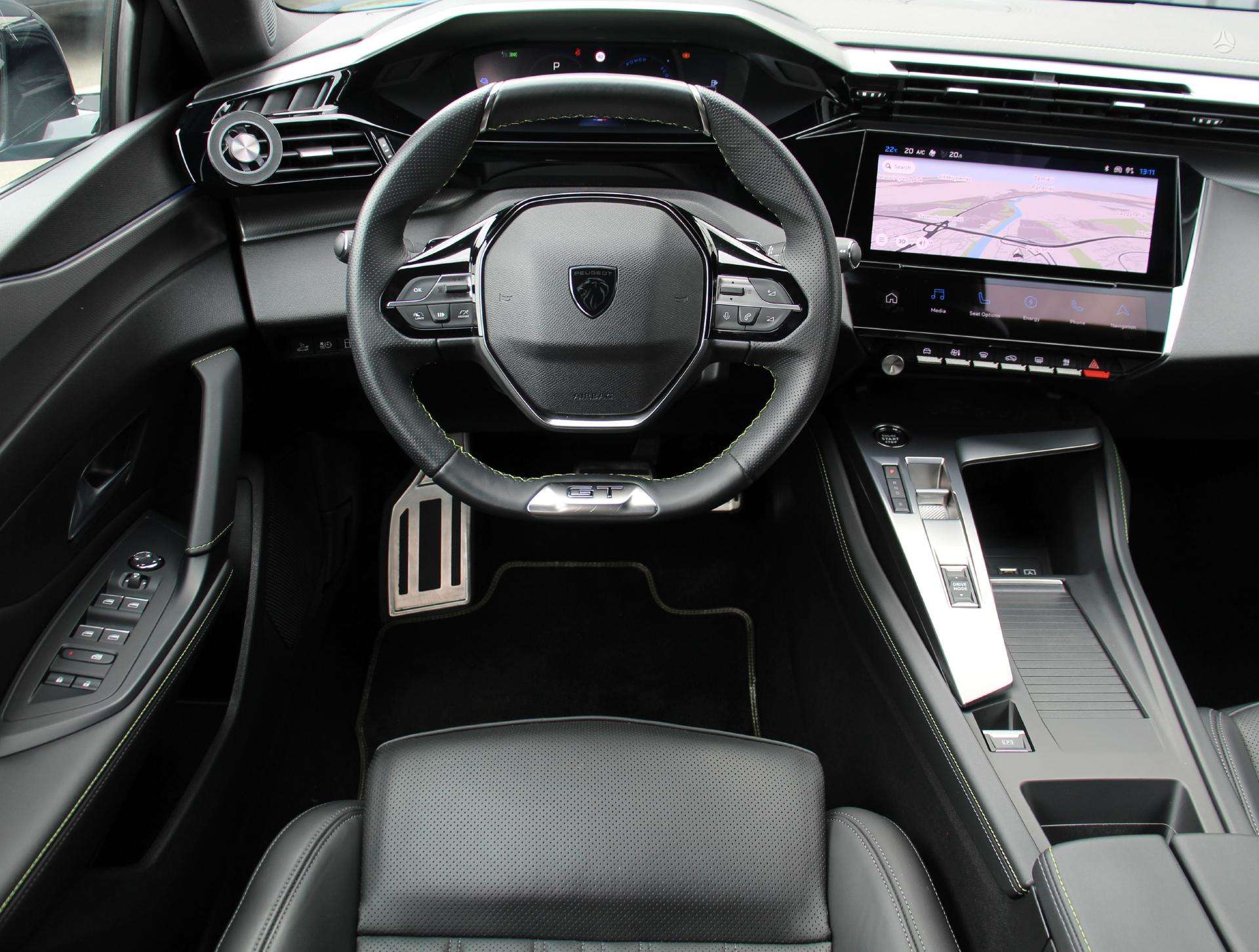 Naudoti Peugeot 408 automobiliai
