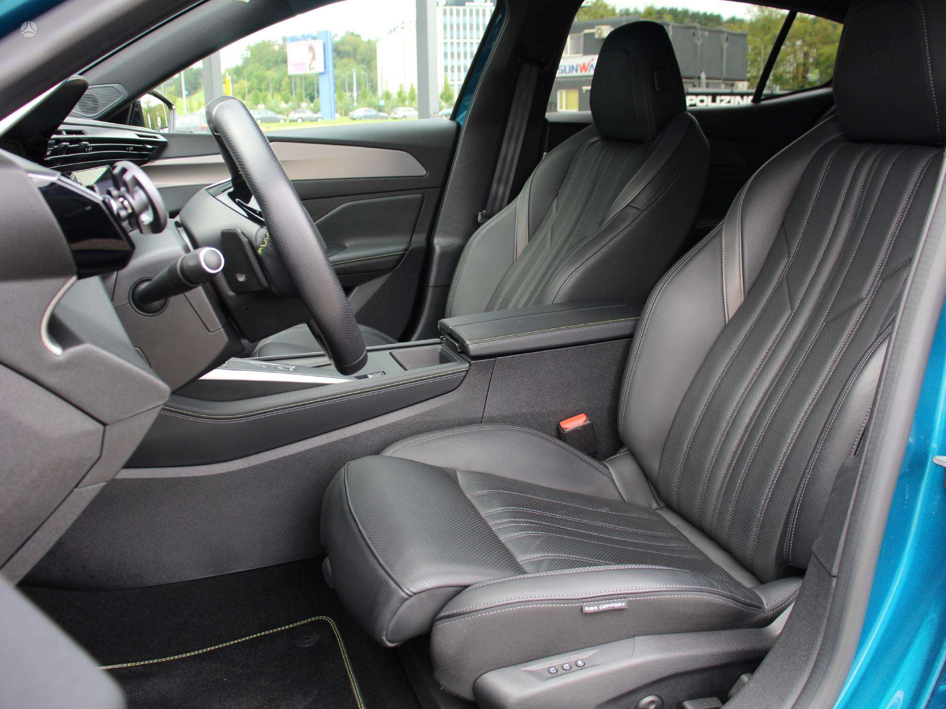 Naudoti Peugeot 408 automobiliai