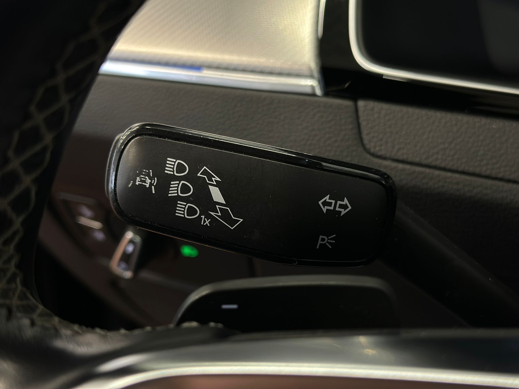 Naudoti Volkswagen Arteon automobiliai