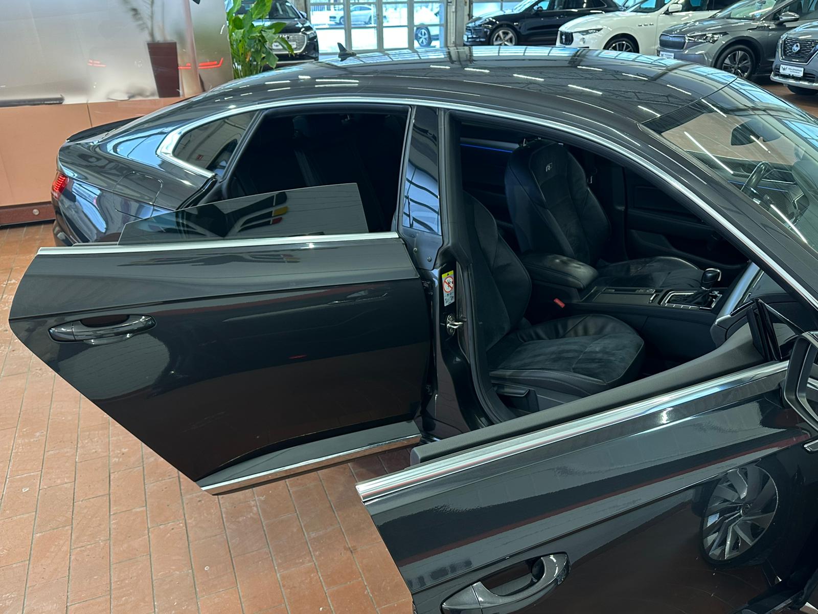 Naudoti Volkswagen Arteon automobiliai
