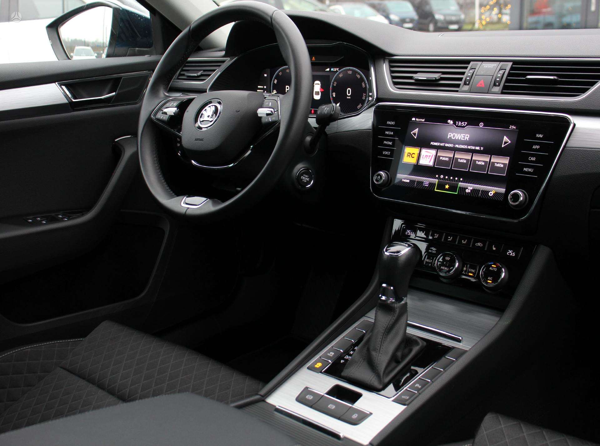 Naudoti Skoda Superb automobiliai