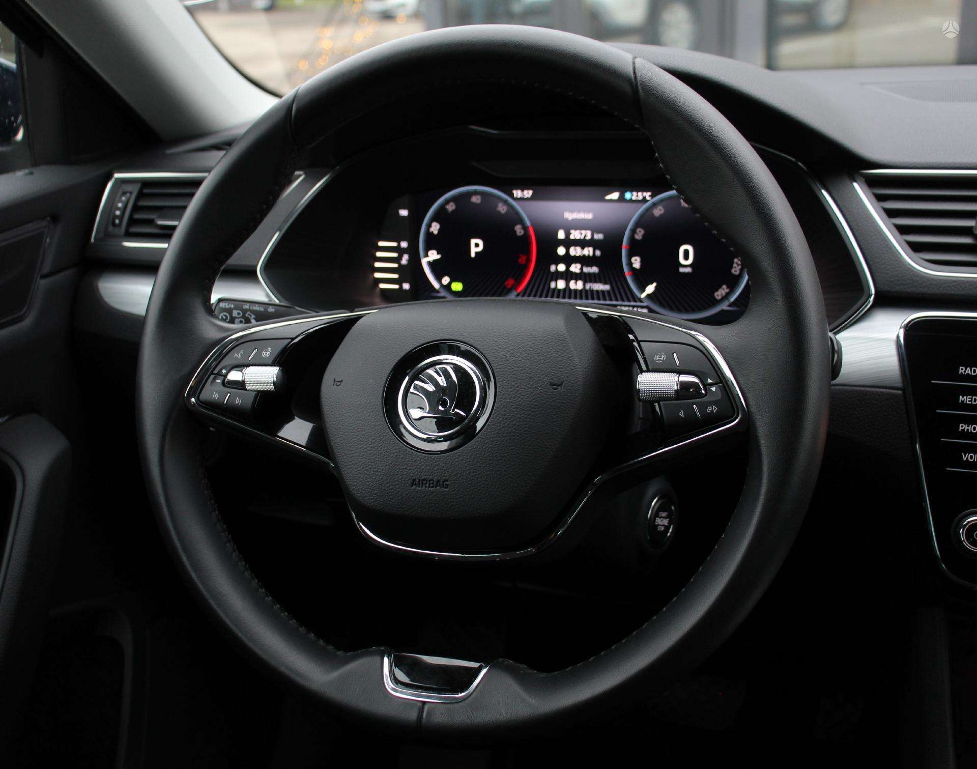 Naudoti Skoda Superb automobiliai