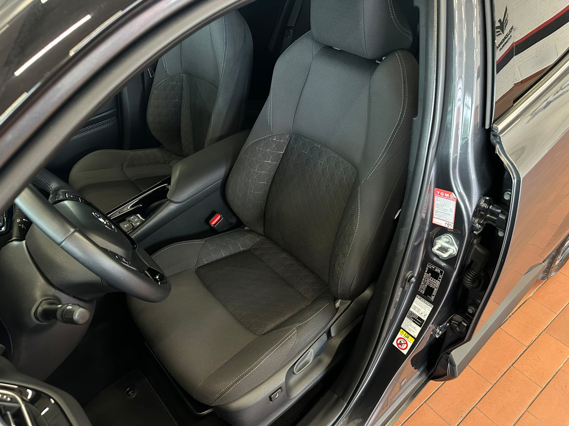 Naudoti Toyota C-HR automobiliai
