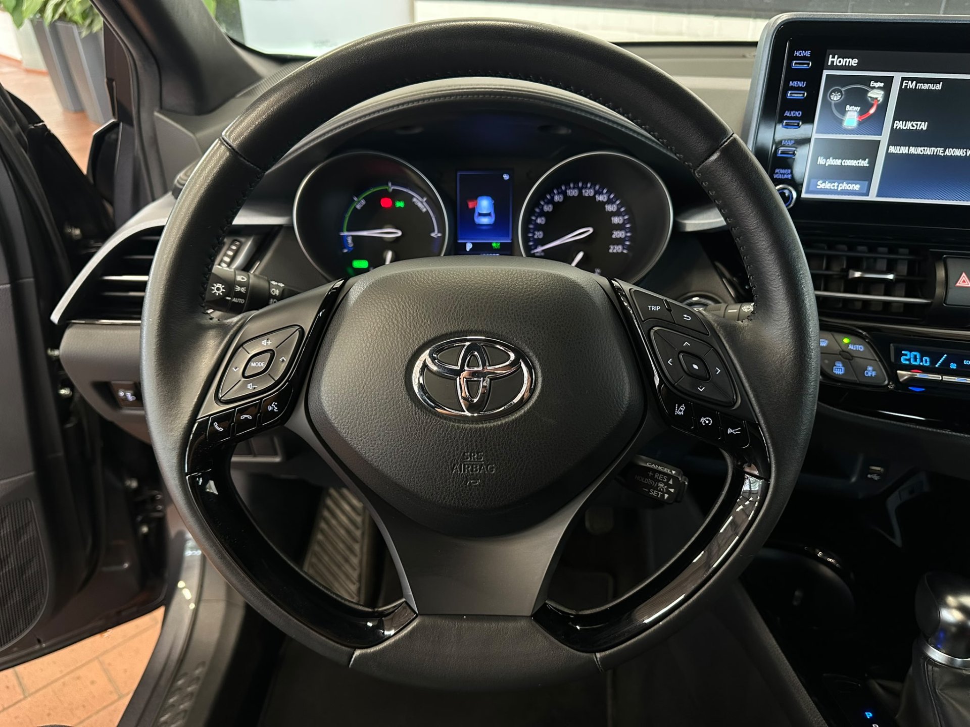 Naudoti Toyota C-HR automobiliai