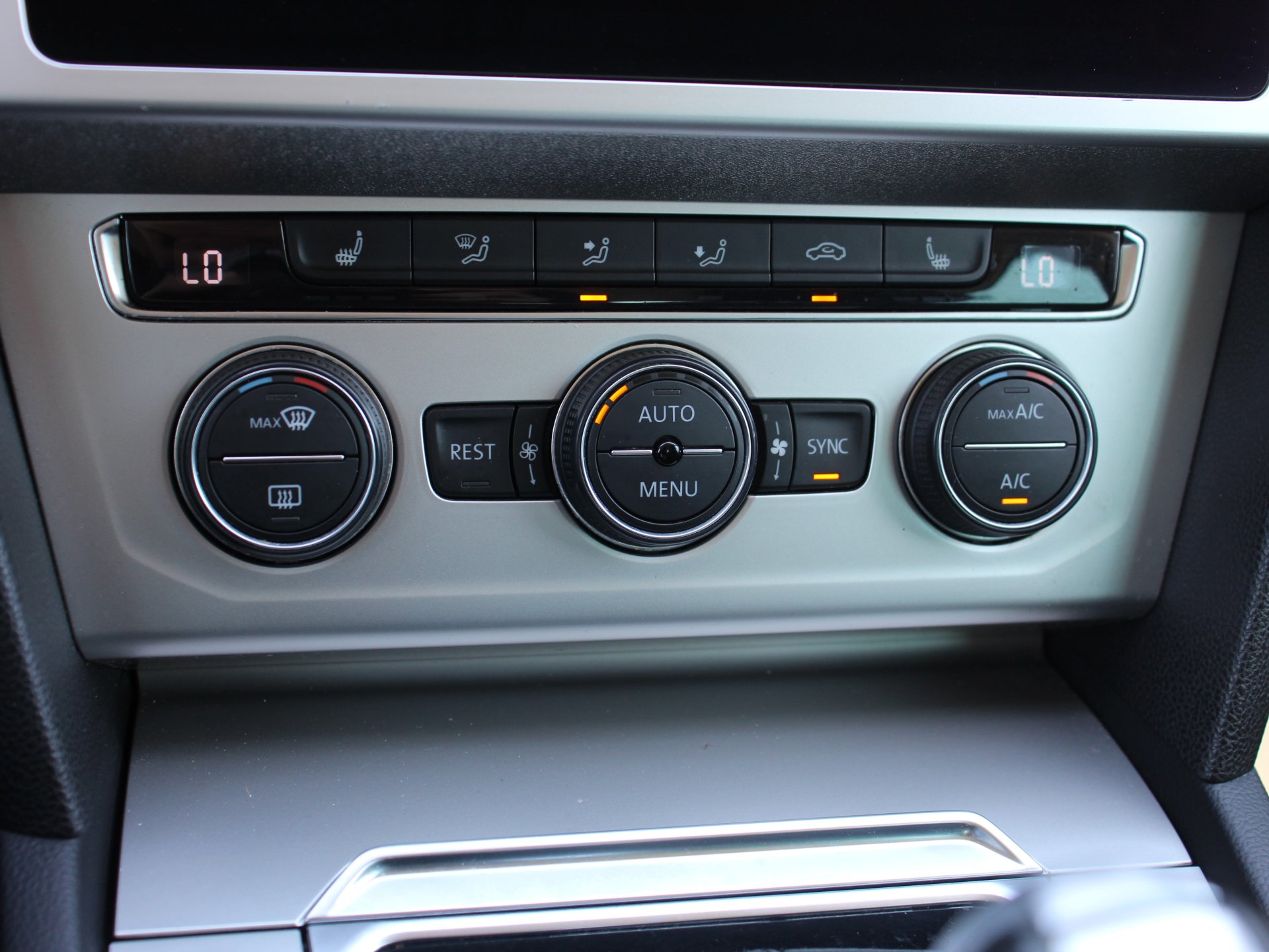 Naudoti Volkswagen Passat automobiliai