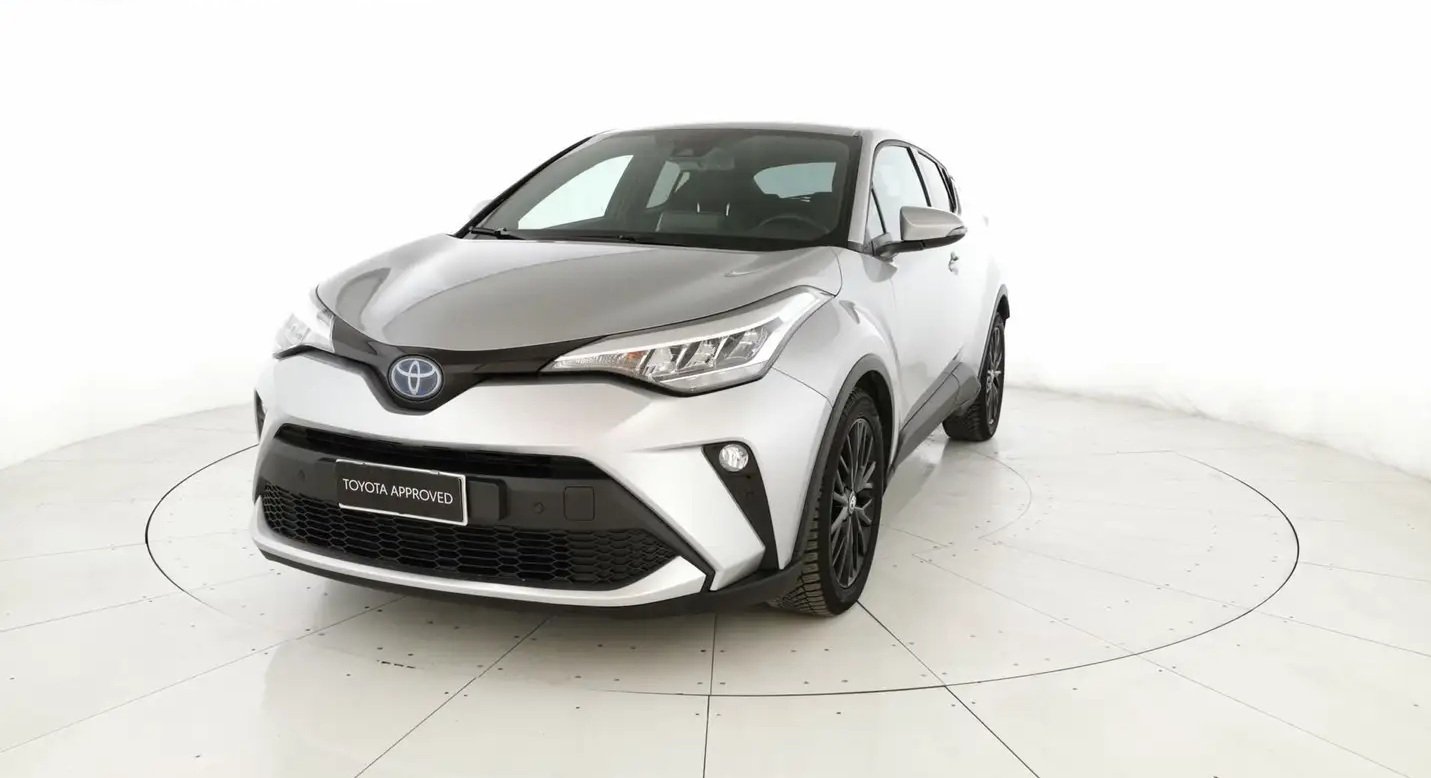 Naudoti Toyota C-HR automobiliai