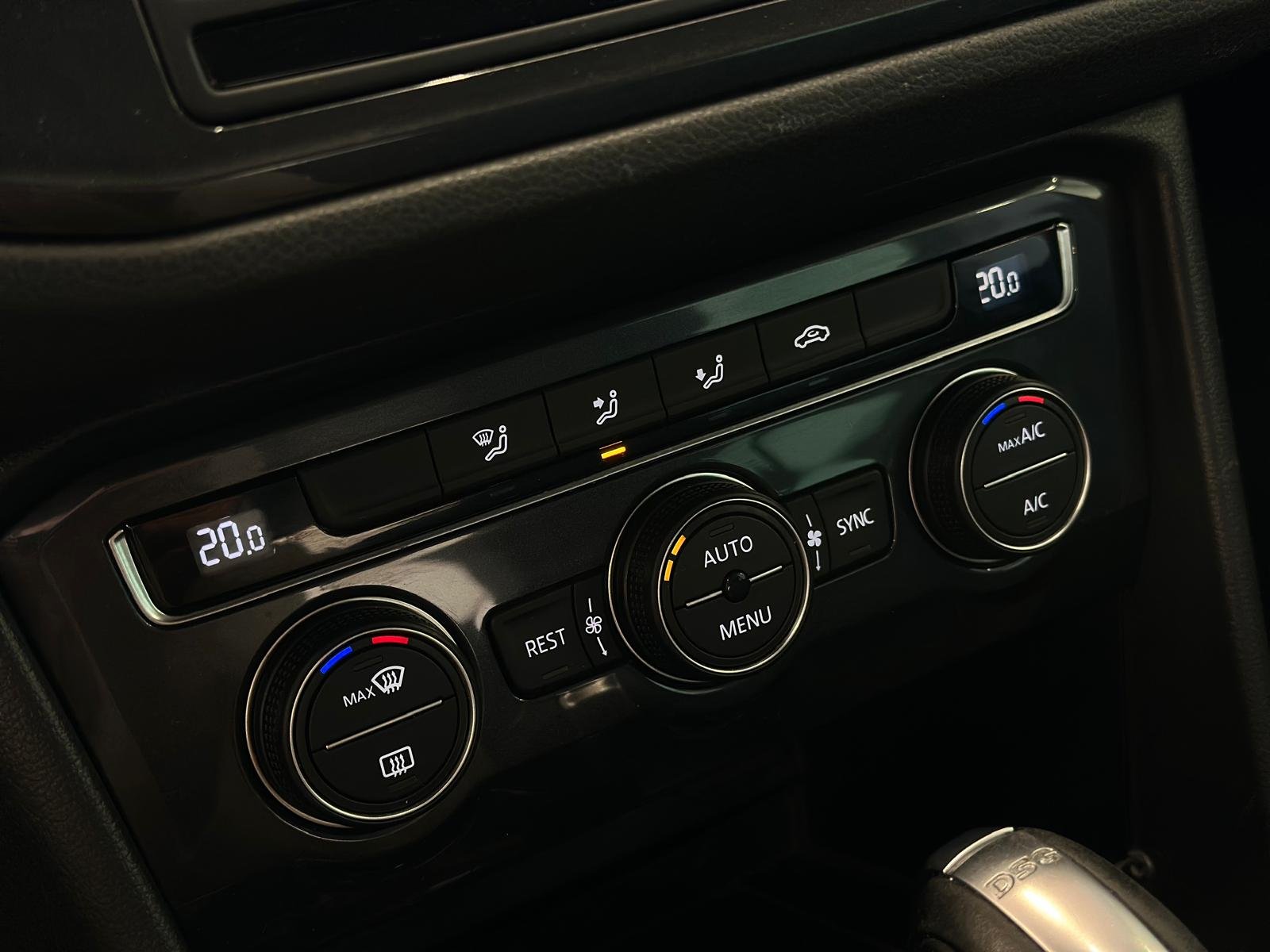 Naudoti Volkswagen Tiguan automobiliai