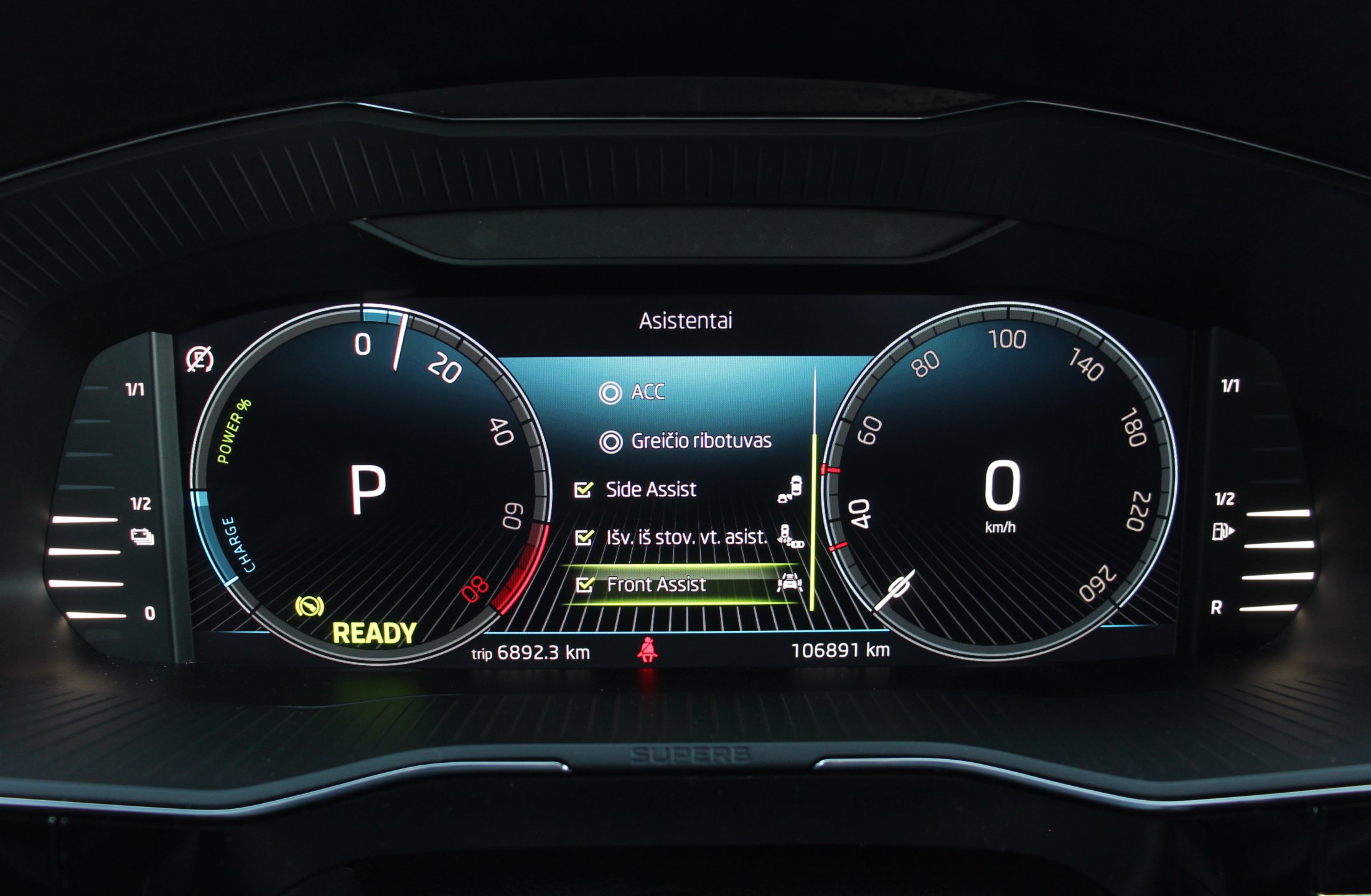 Naudoti Skoda Superb automobiliai