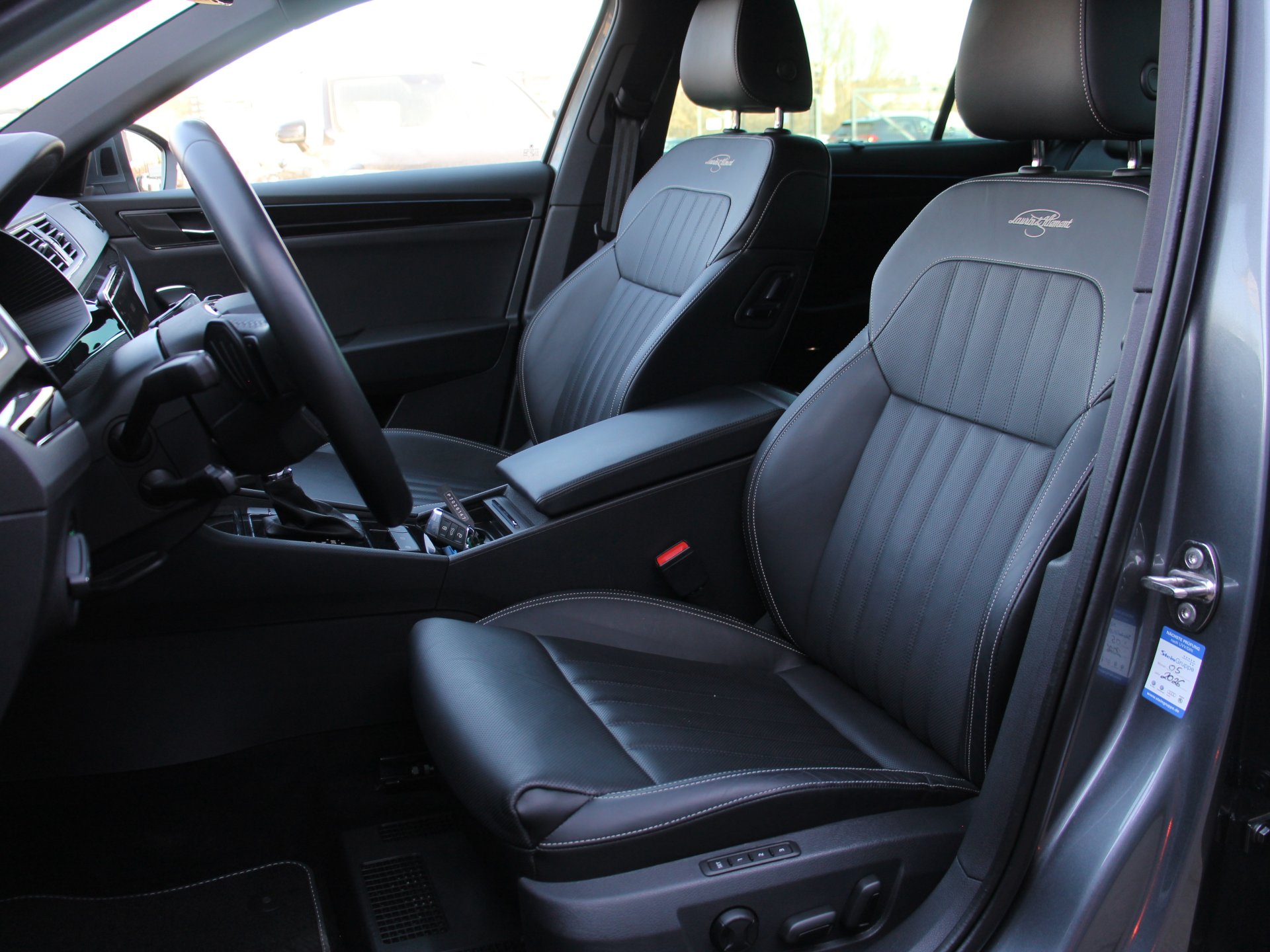 Naudoti Skoda Superb automobiliai