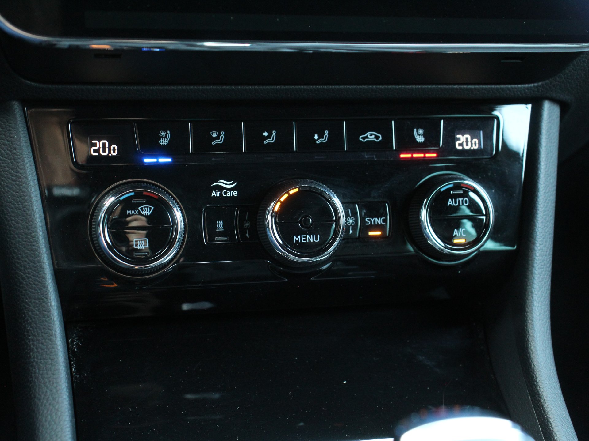 Naudoti Skoda Superb automobiliai