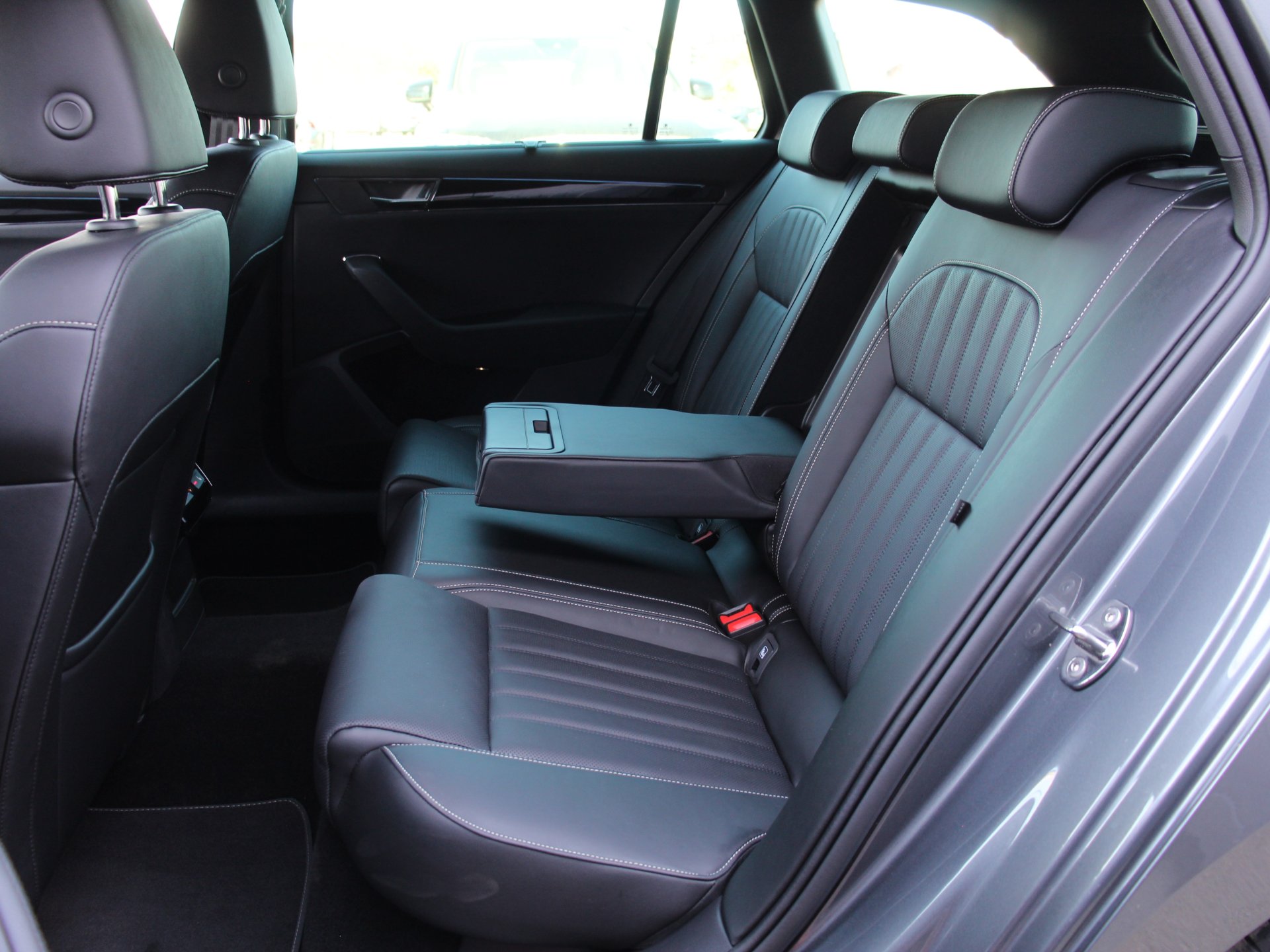 Naudoti Skoda Superb automobiliai