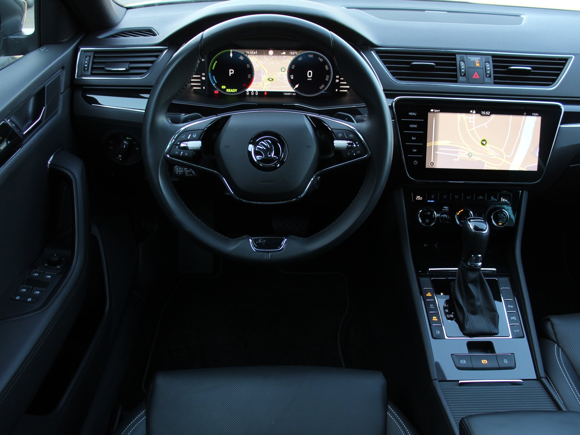 Naudoti Skoda Superb automobiliai