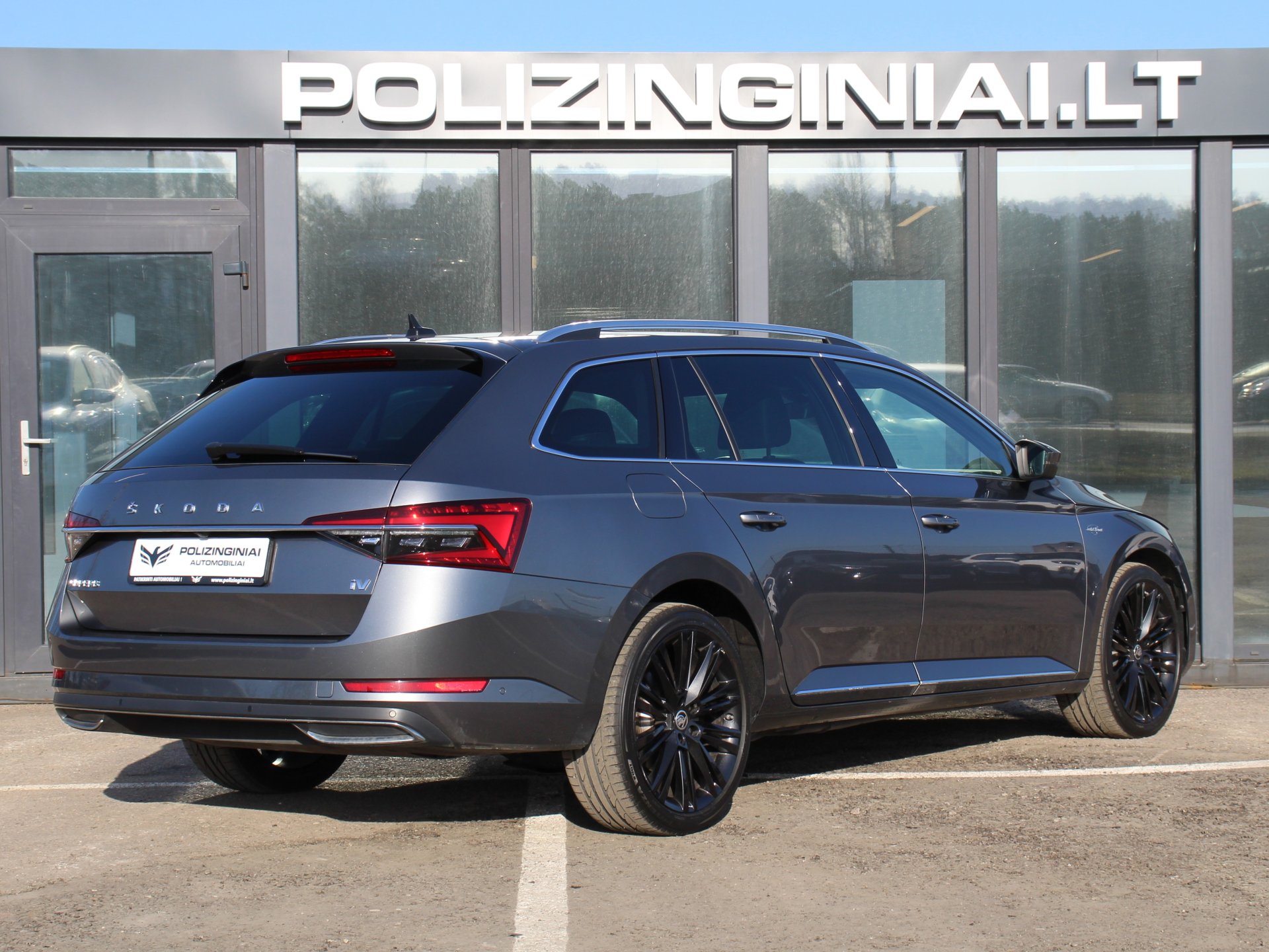Naudoti Skoda Superb automobiliai