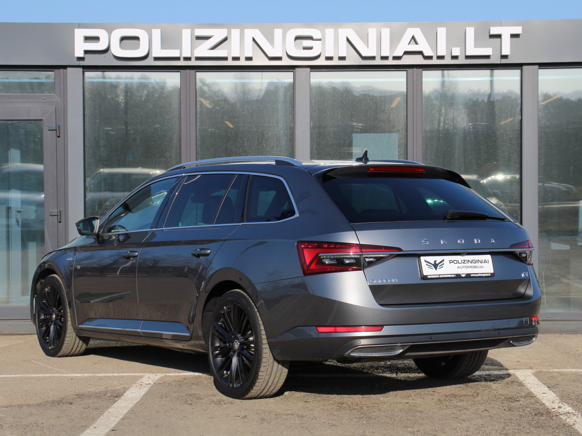 Naudoti Skoda Superb automobiliai