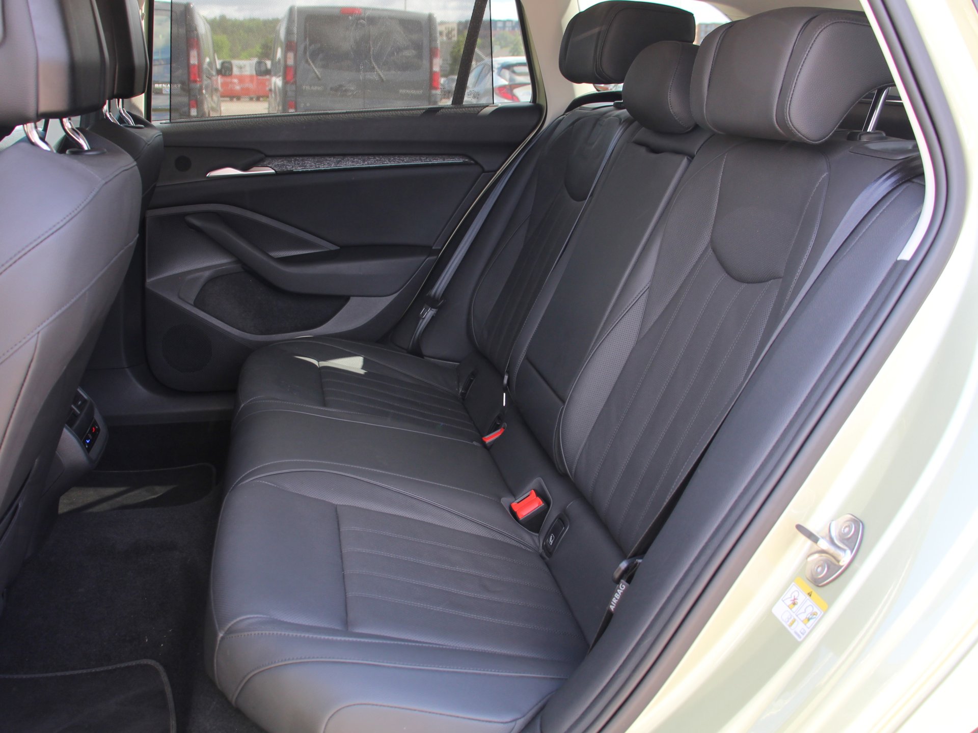 Naudoti Skoda Superb automobiliai