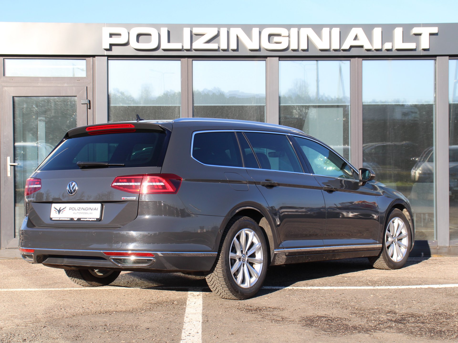 Naudoti Volkswagen Passat automobiliai
