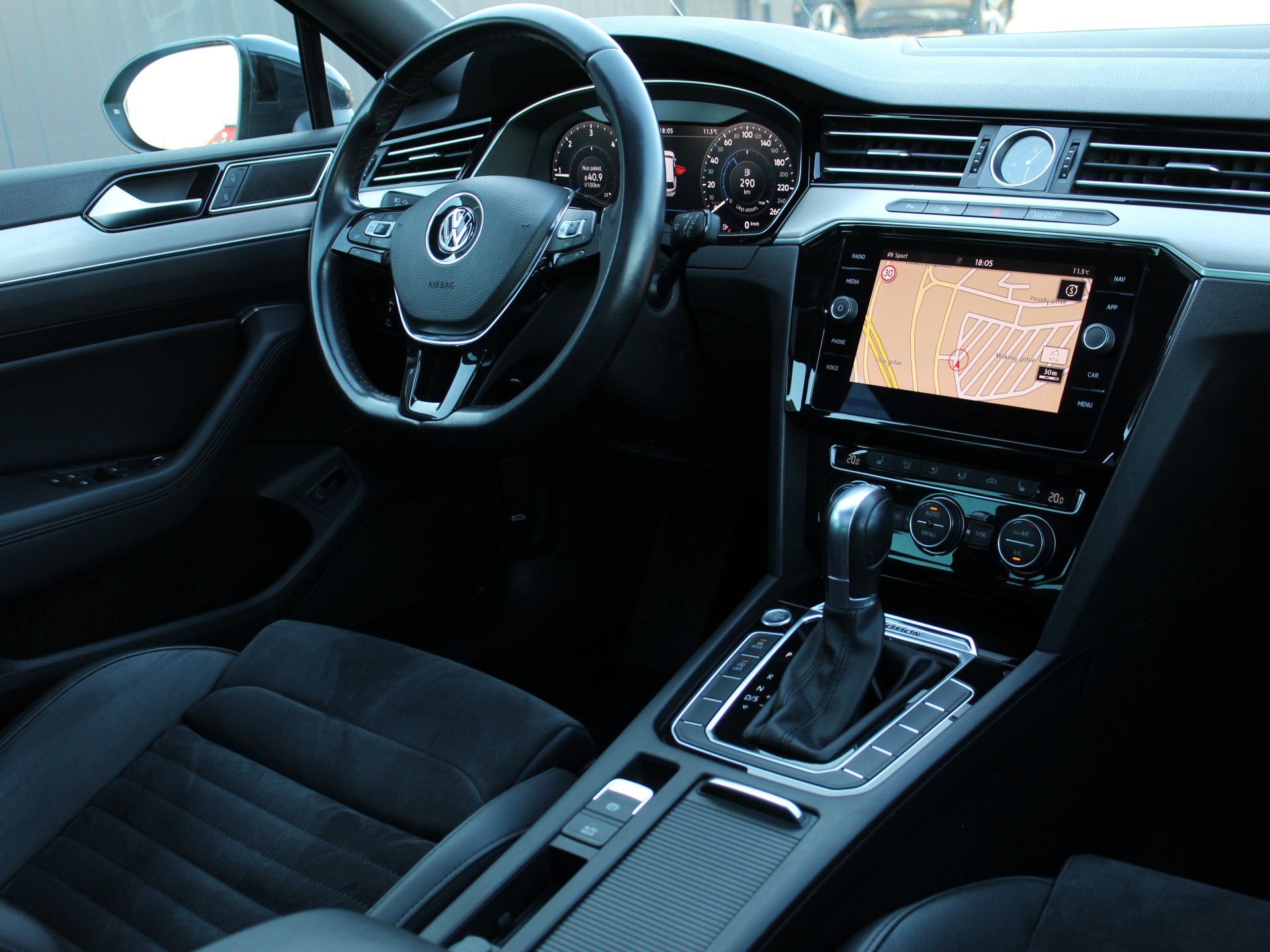 Naudoti Volkswagen Passat automobiliai