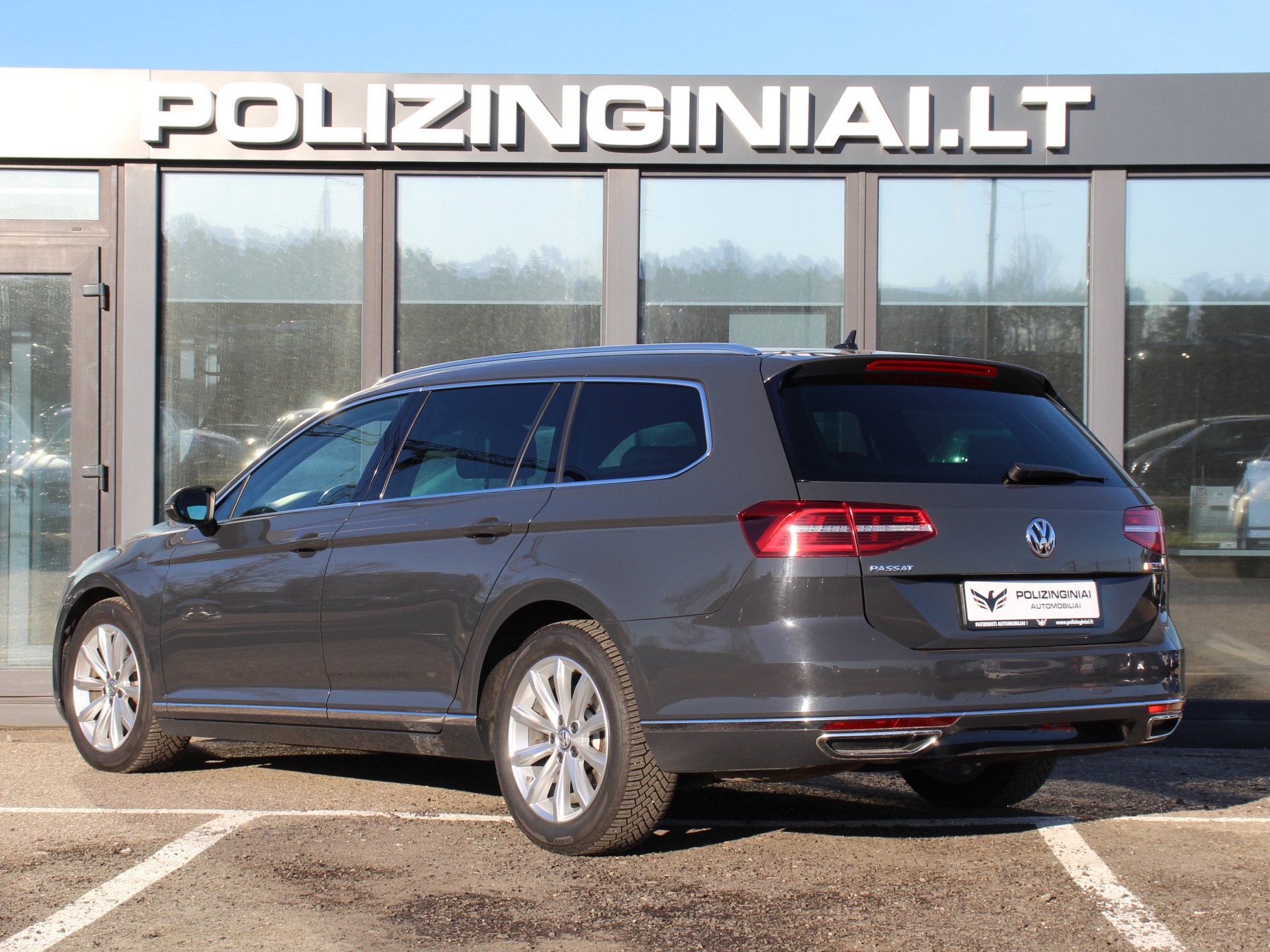 Naudoti Volkswagen Passat automobiliai