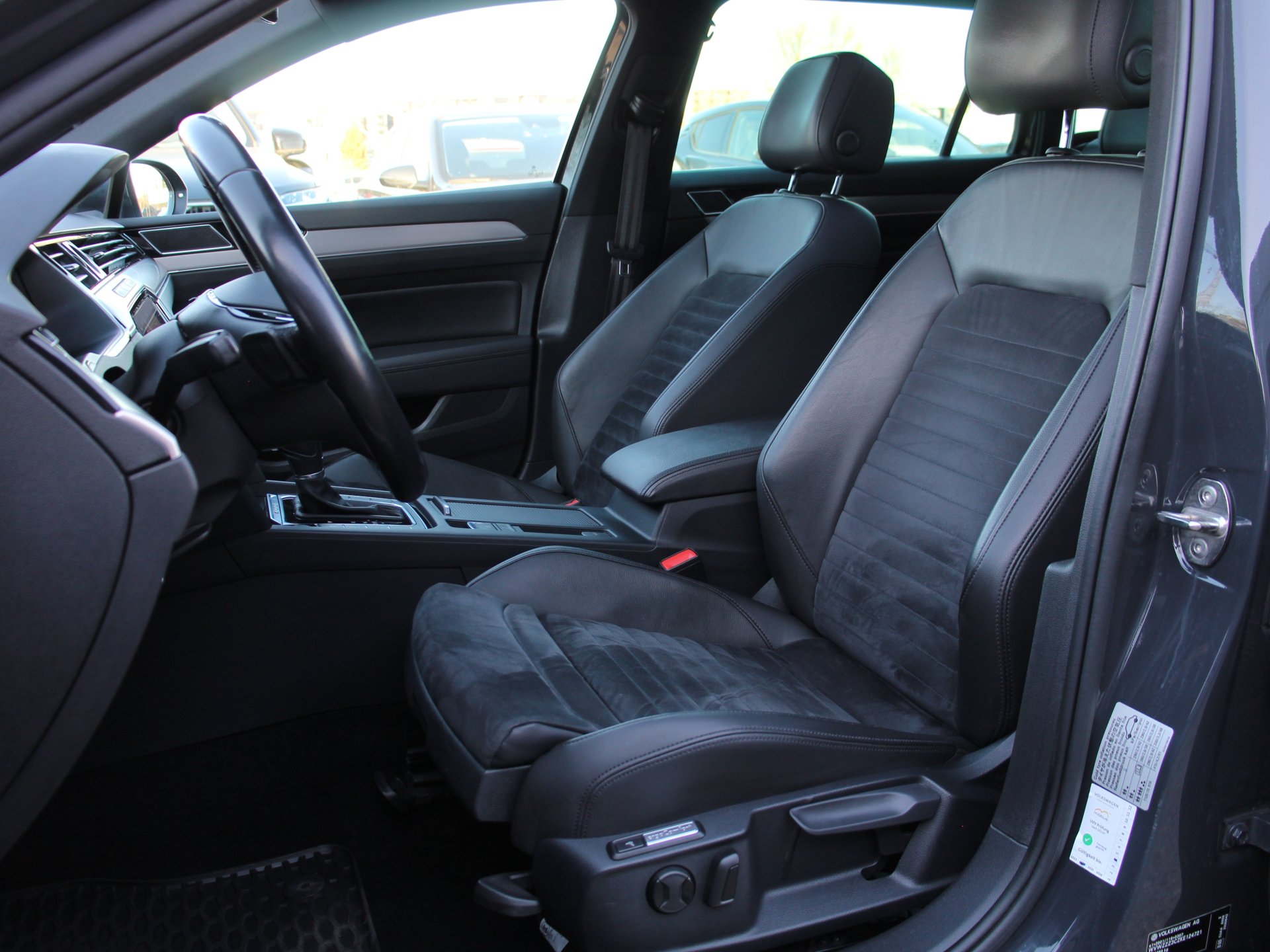 Naudoti Volkswagen Passat automobiliai