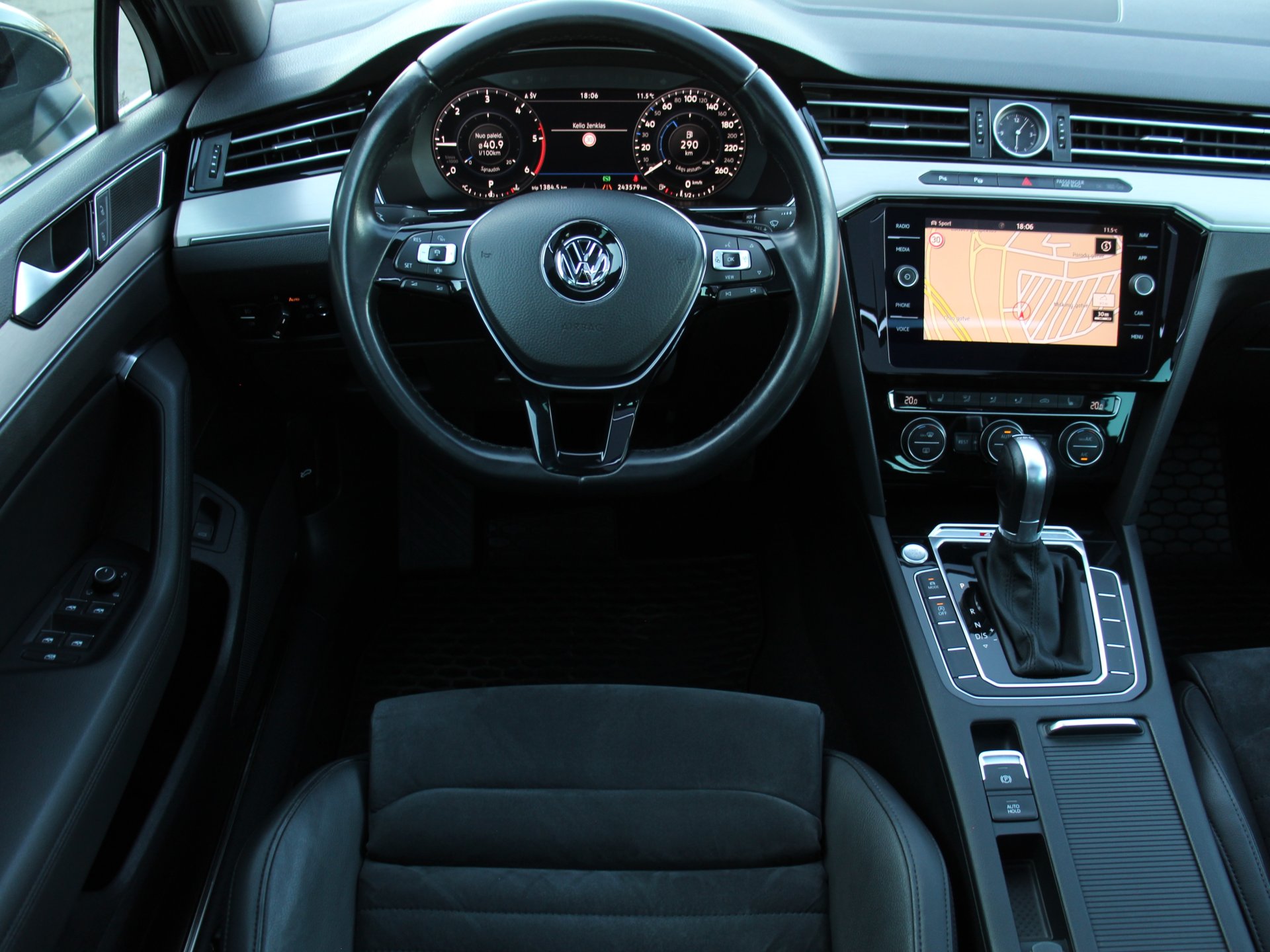 Naudoti Volkswagen Passat automobiliai