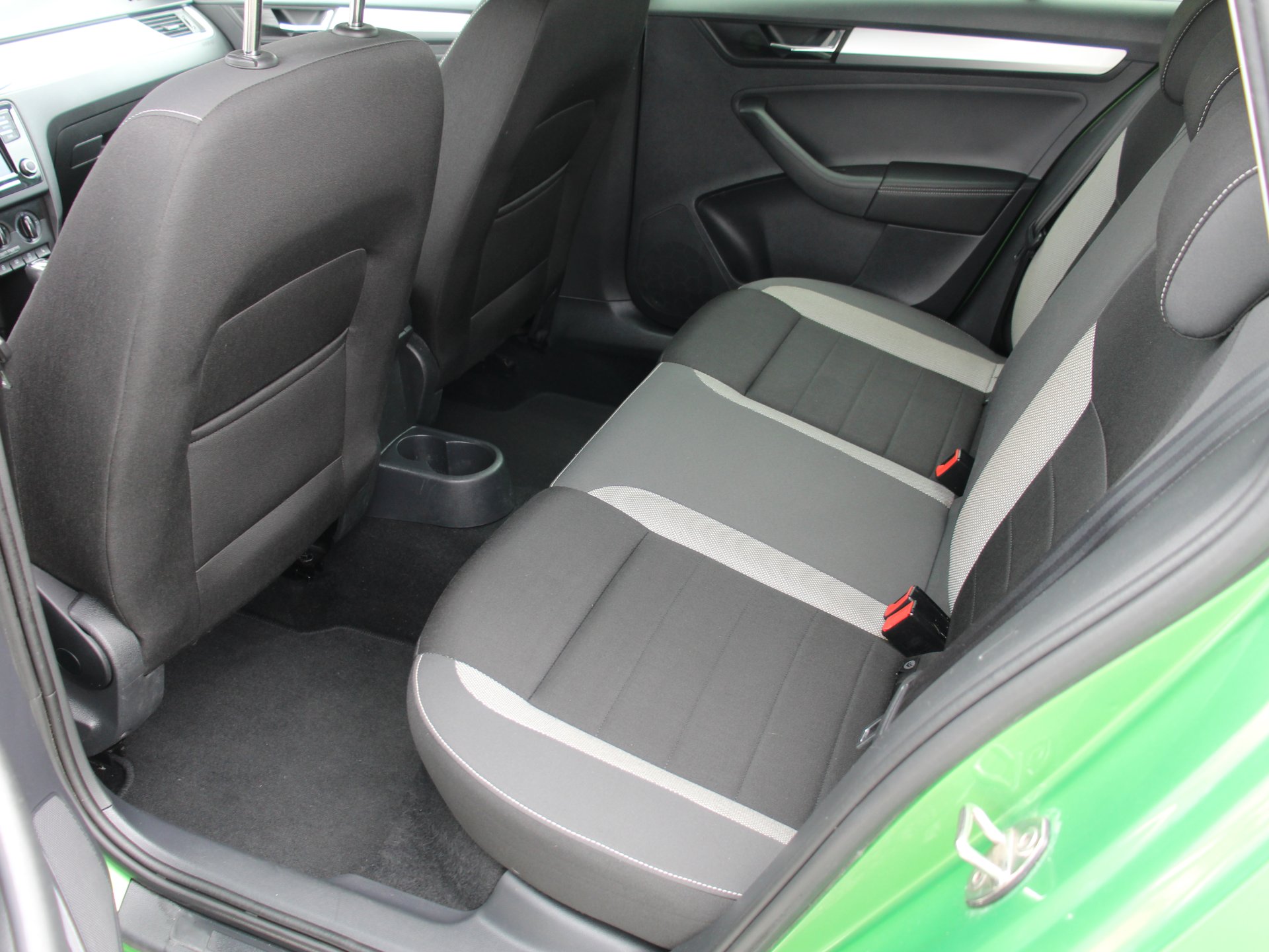 Naudoti Skoda Rapid automobiliai