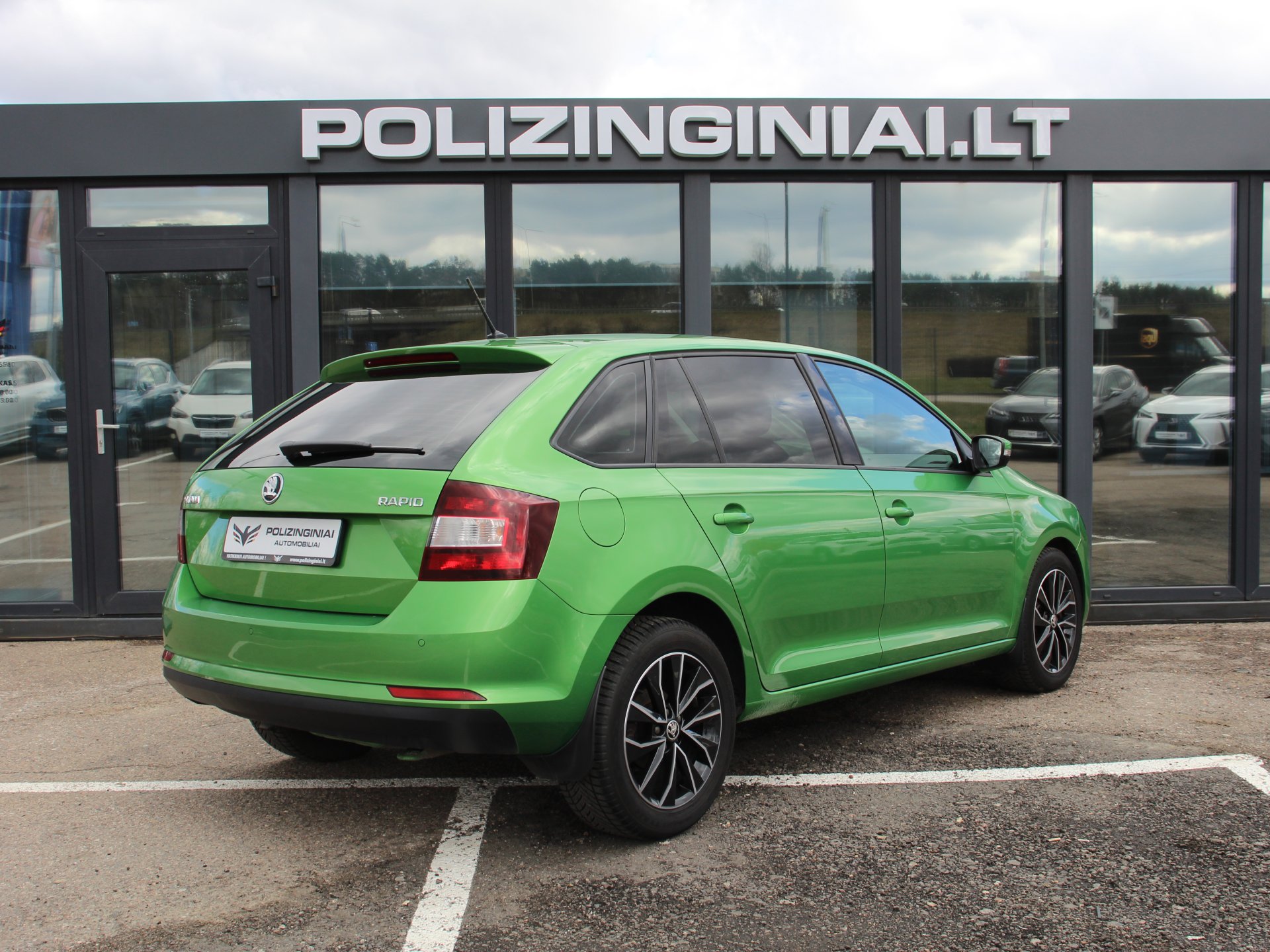 Naudoti Skoda Rapid automobiliai