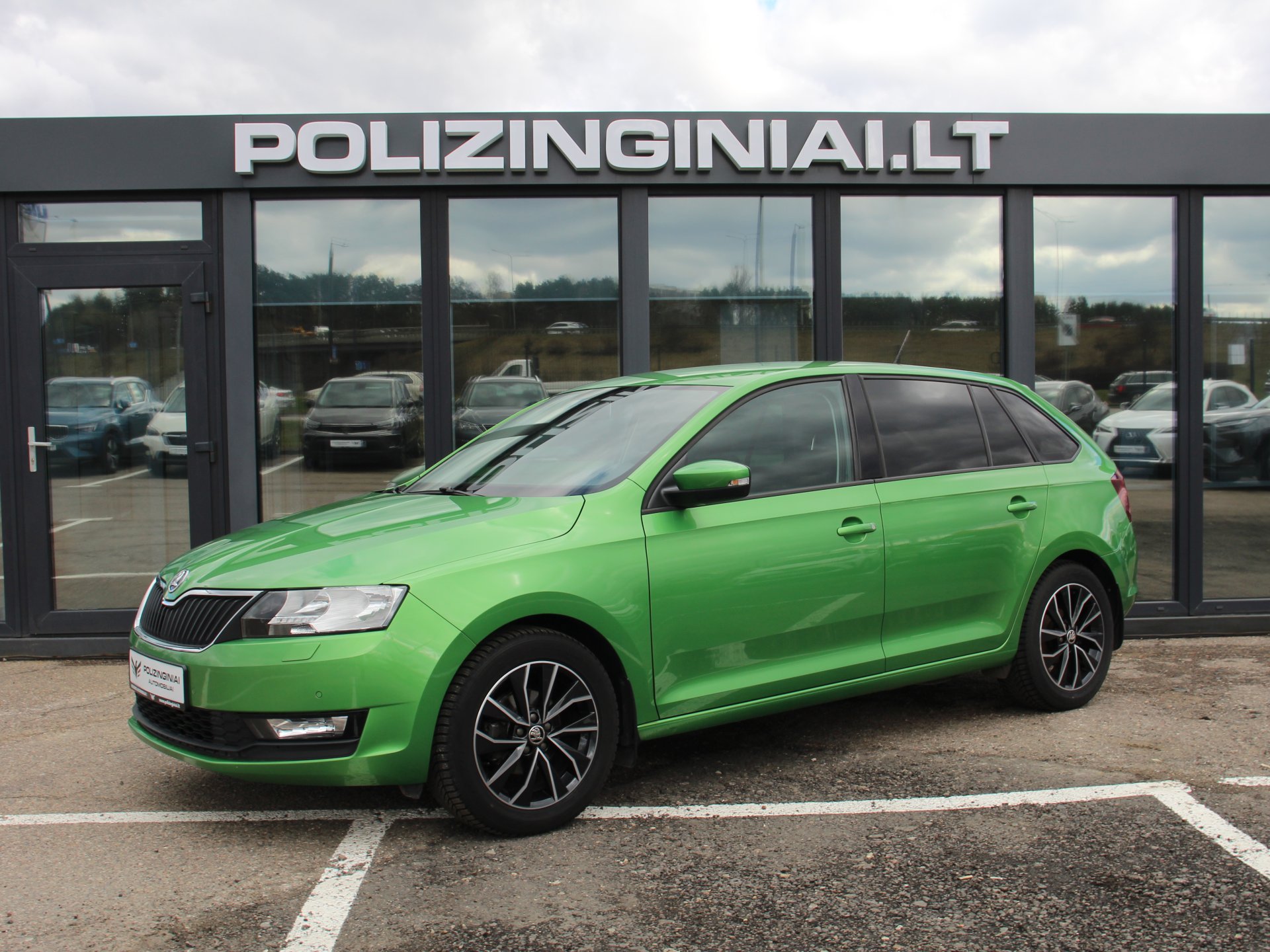 Naudoti Skoda Rapid automobiliai