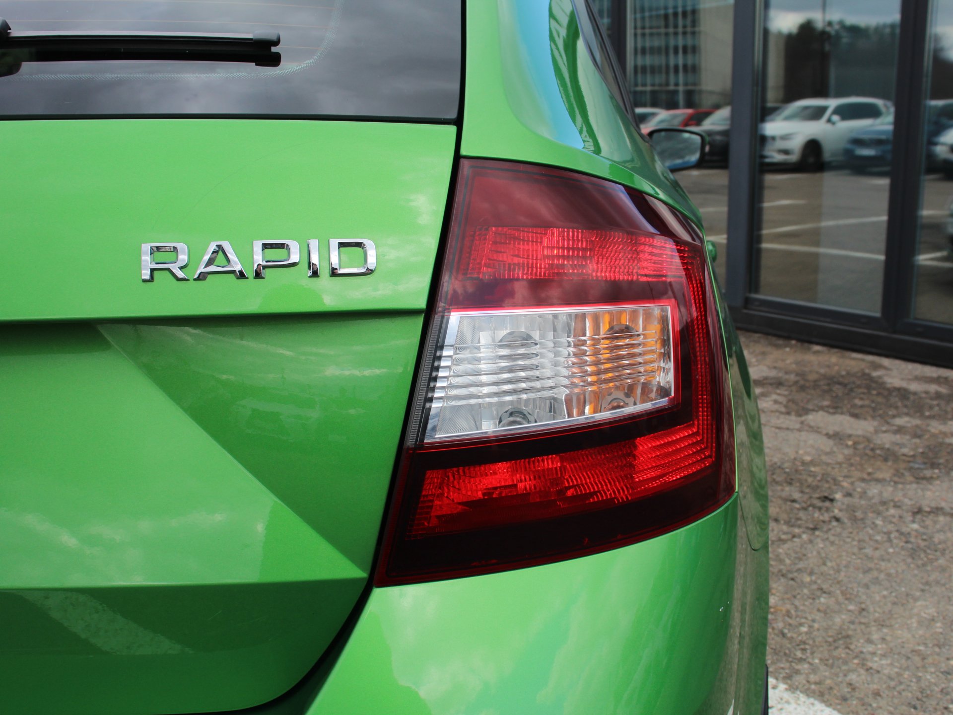 Naudoti Skoda Rapid automobiliai