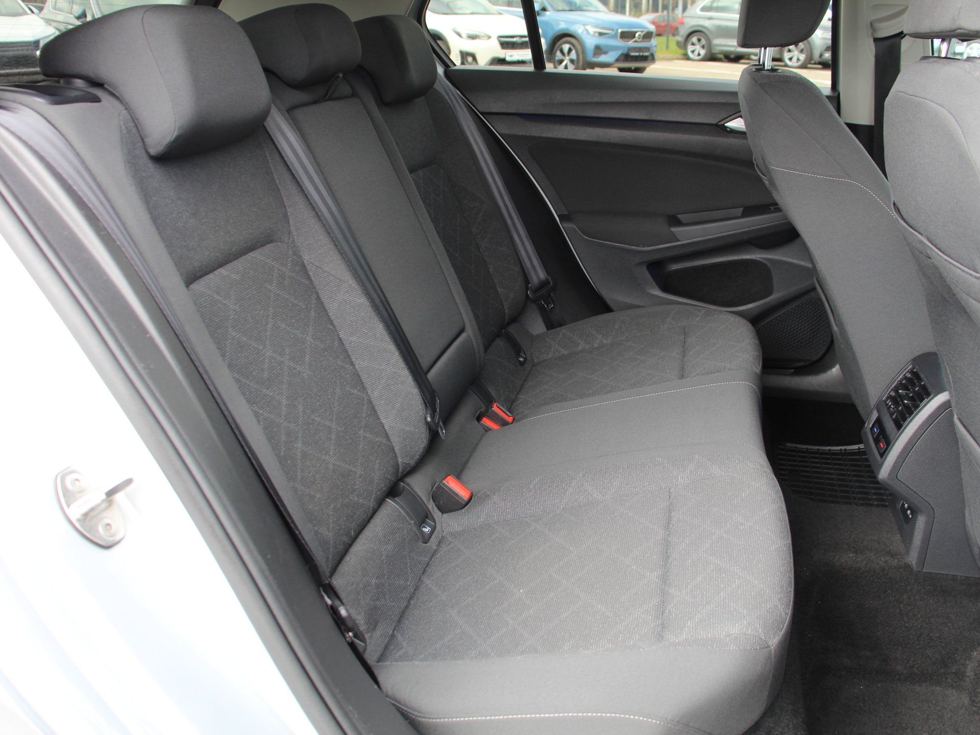 Naudoti Volkswagen Golf automobiliai