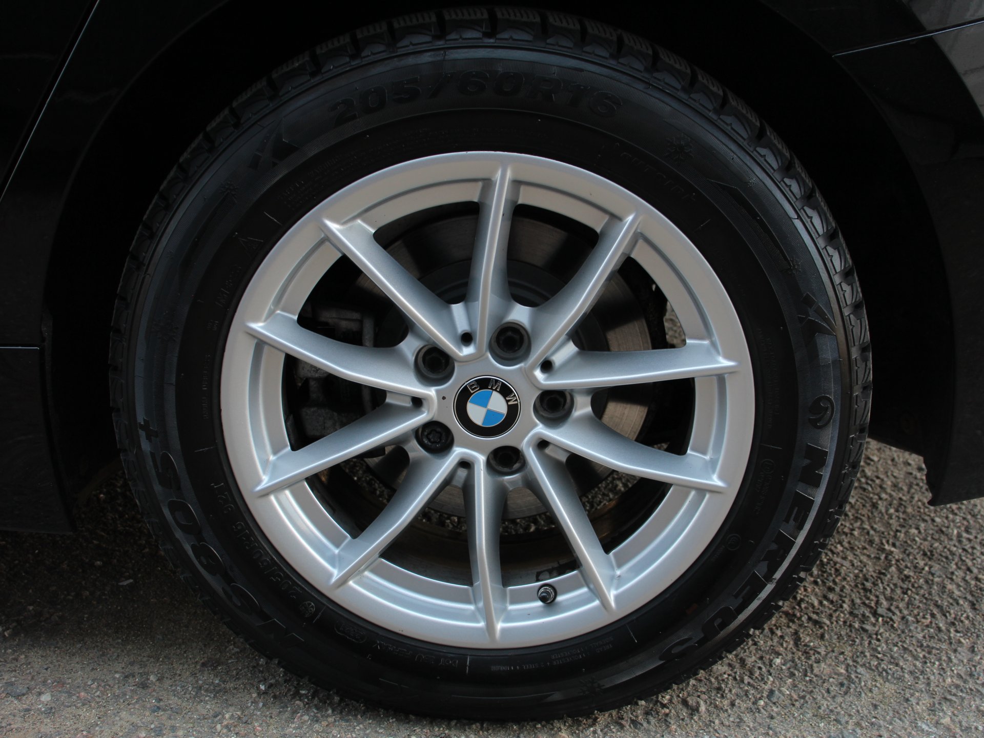 Naudoti BMW 318 automobiliai