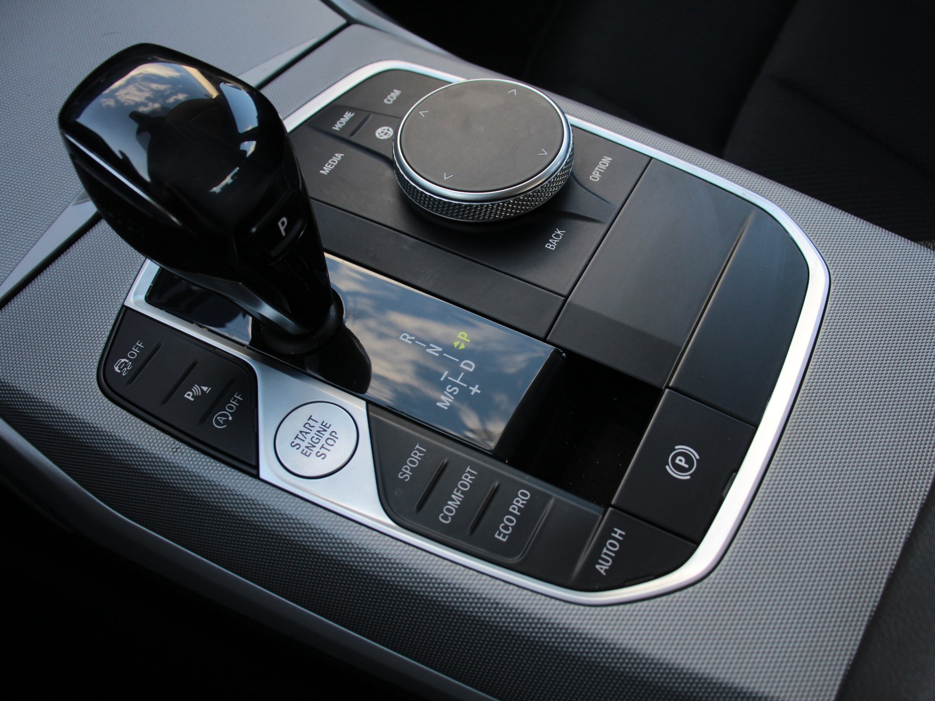 Naudoti BMW 318 automobiliai