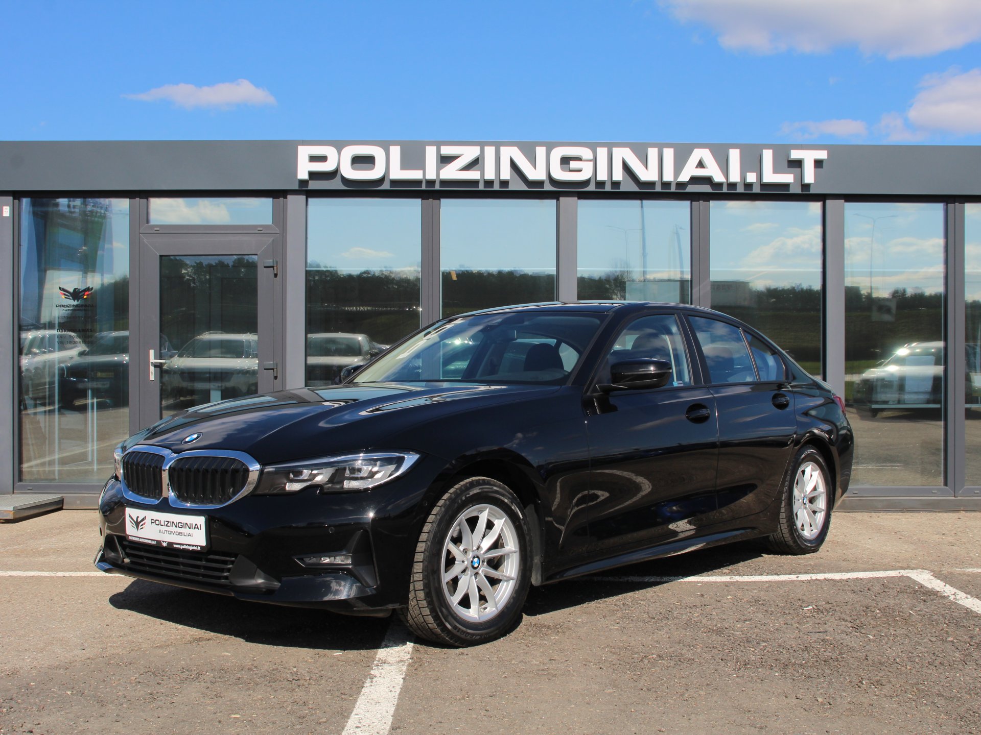Naudoti BMW 318 automobiliai