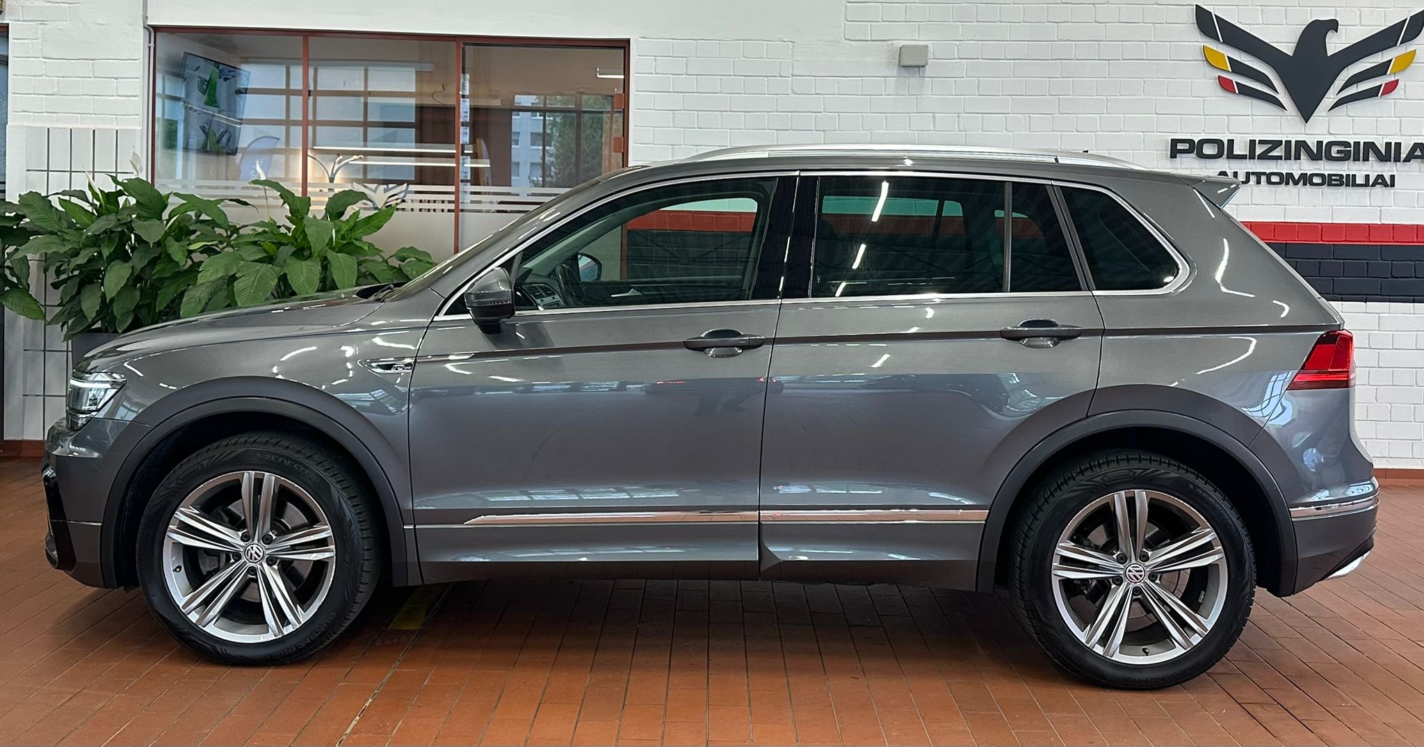 Naudoti Volkswagen Tiguan automobiliai
