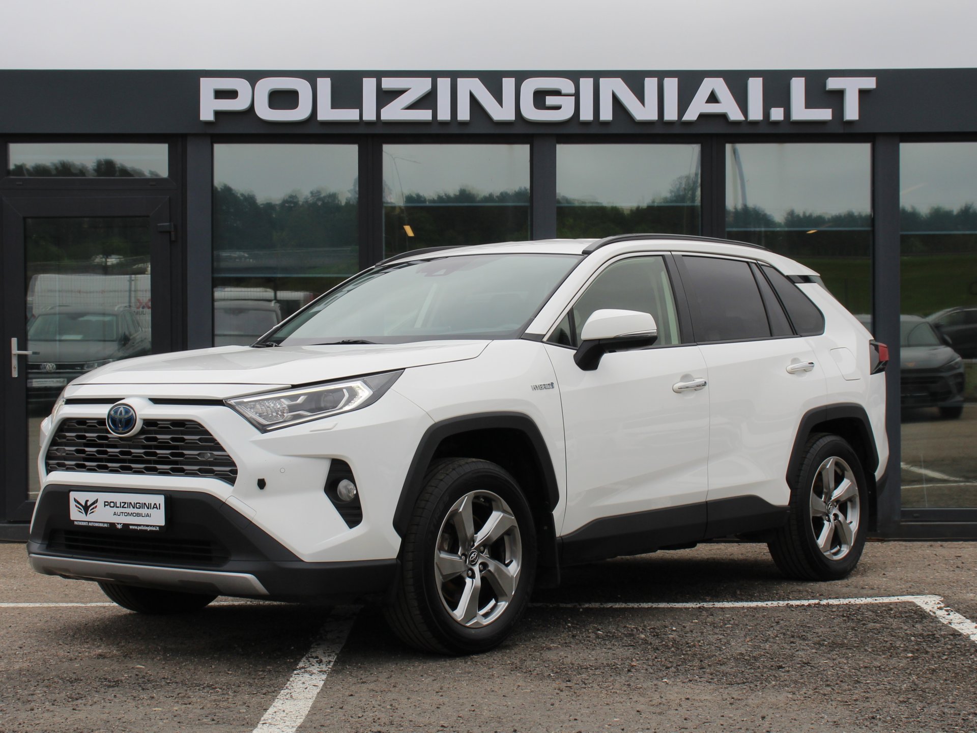 Naudoti Toyota RAV4 automobiliai