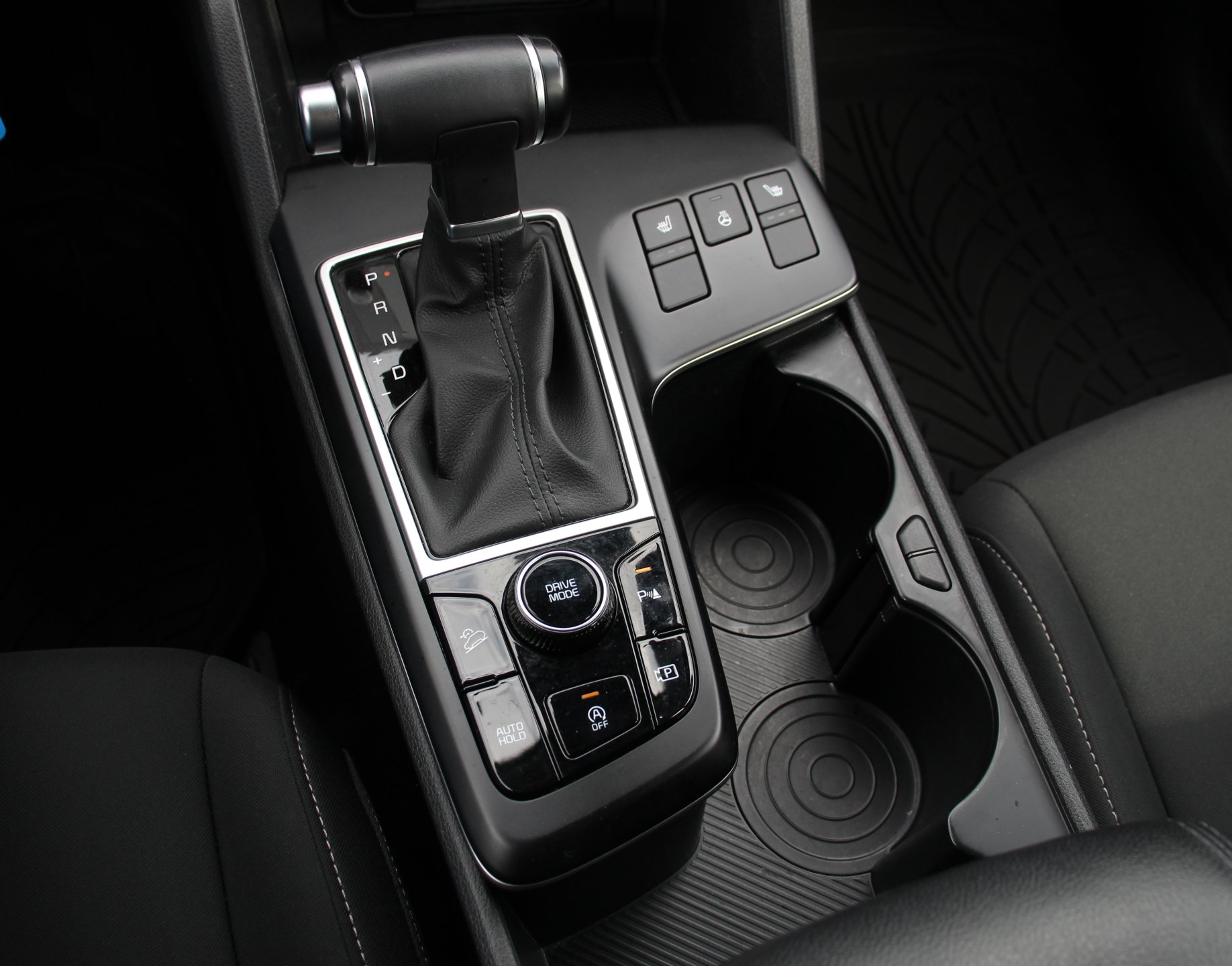 Naudoti Kia Sportage automobiliai
