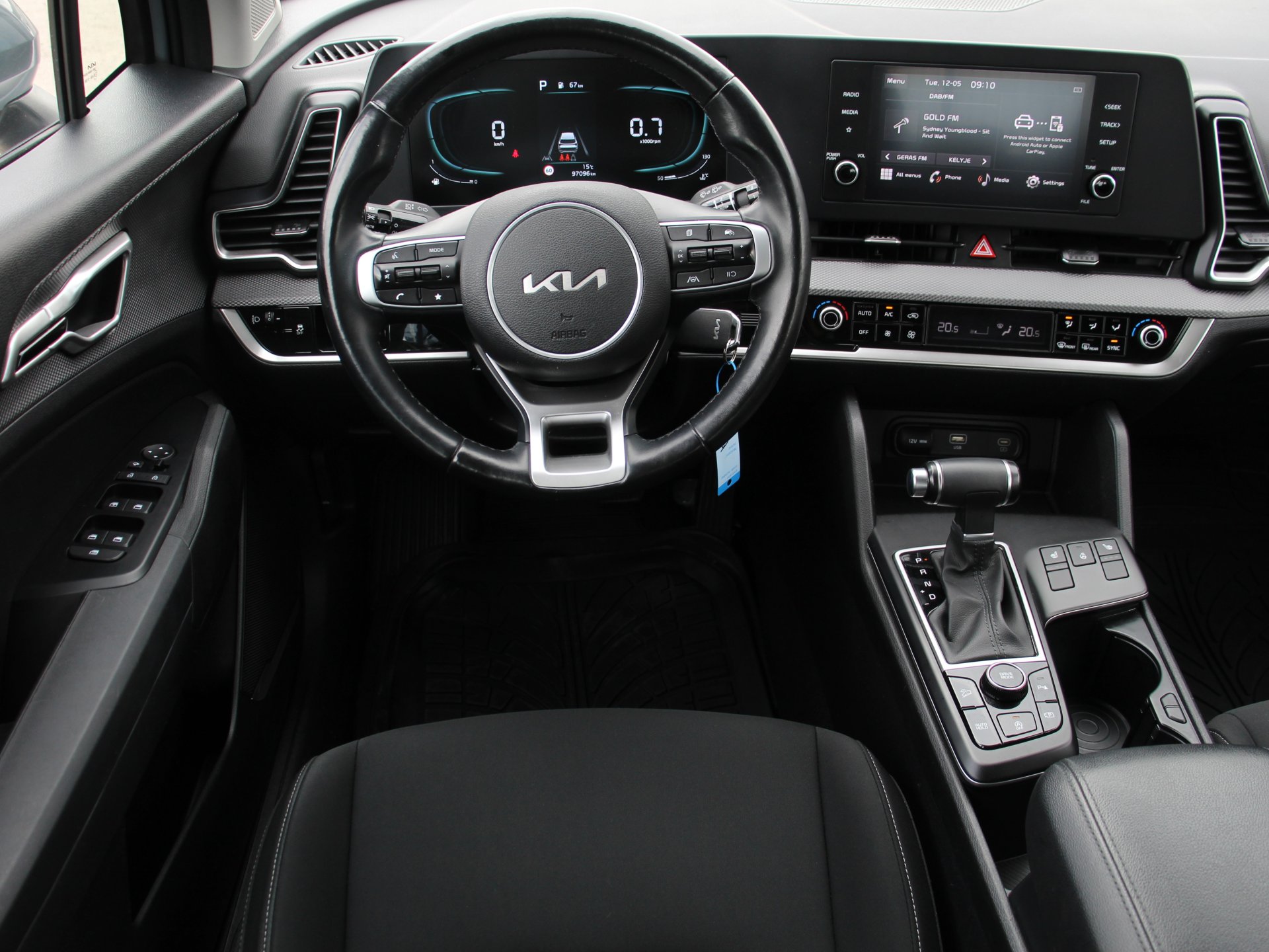 Naudoti Kia Sportage automobiliai