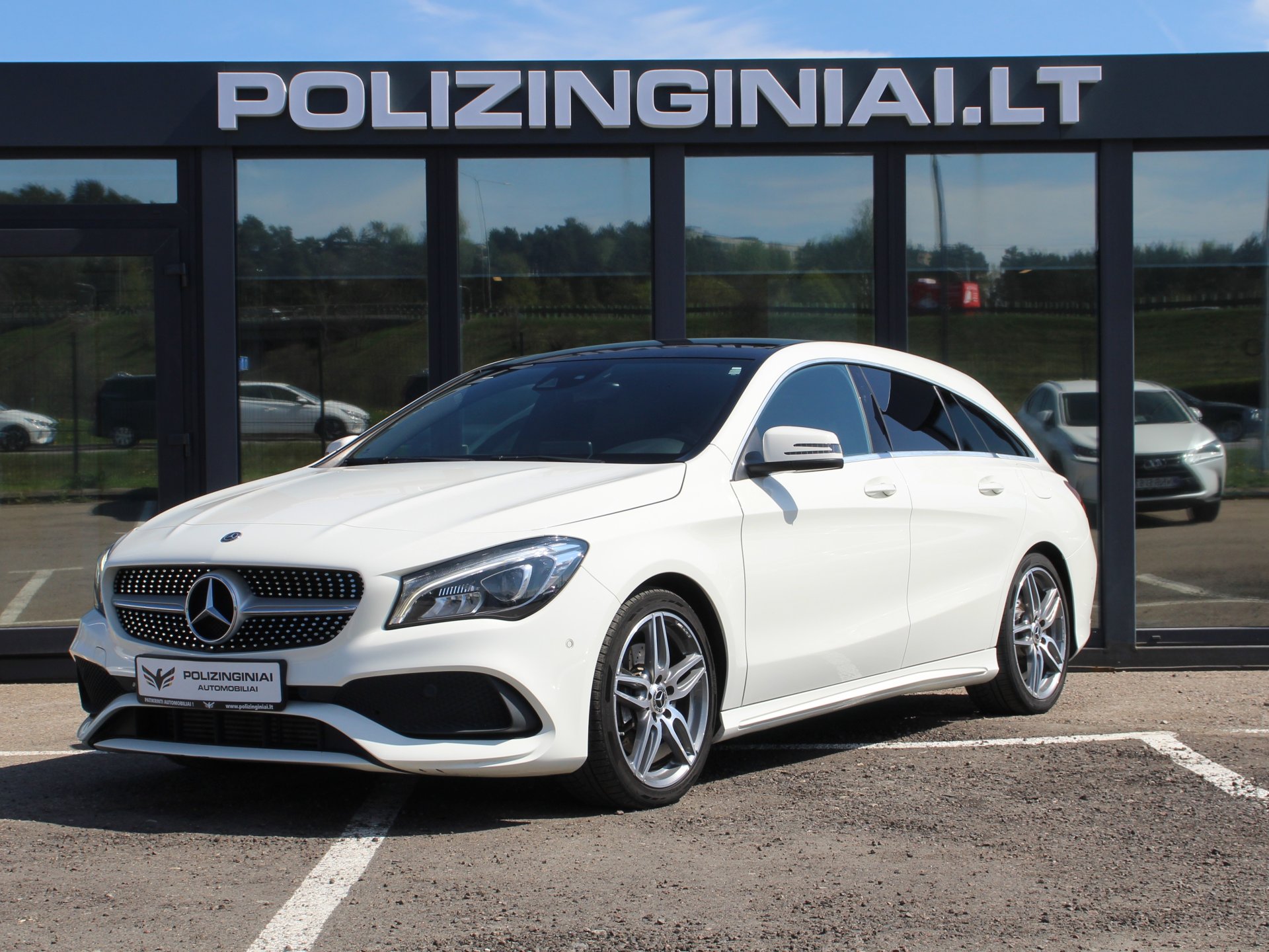 Naudoti Mercedes-Benz CLA250 automobiliai