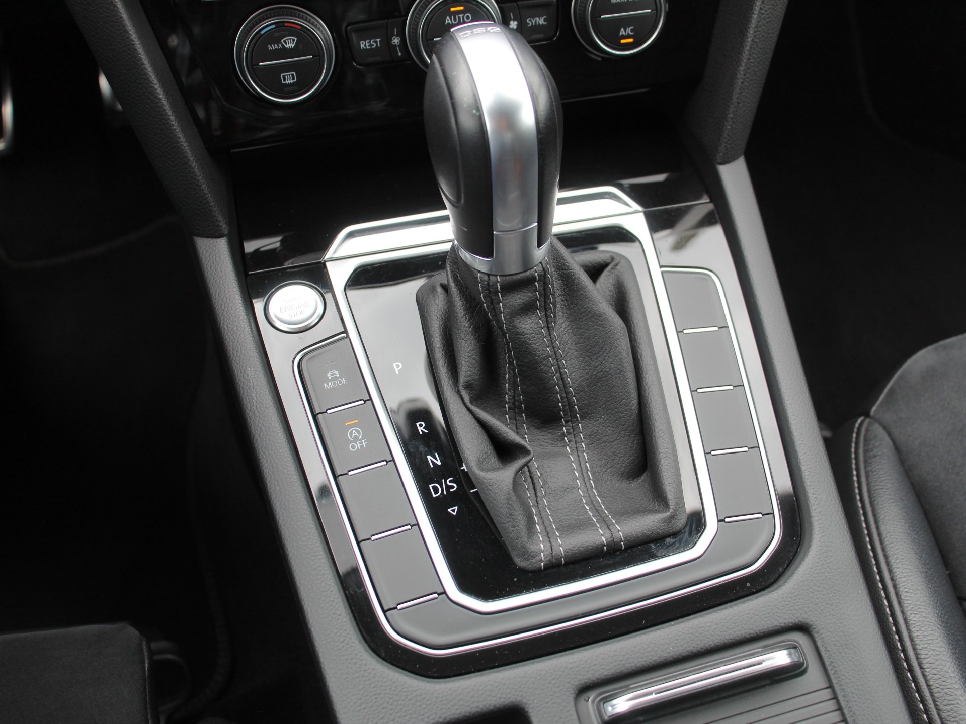 Naudoti Volkswagen Arteon automobiliai