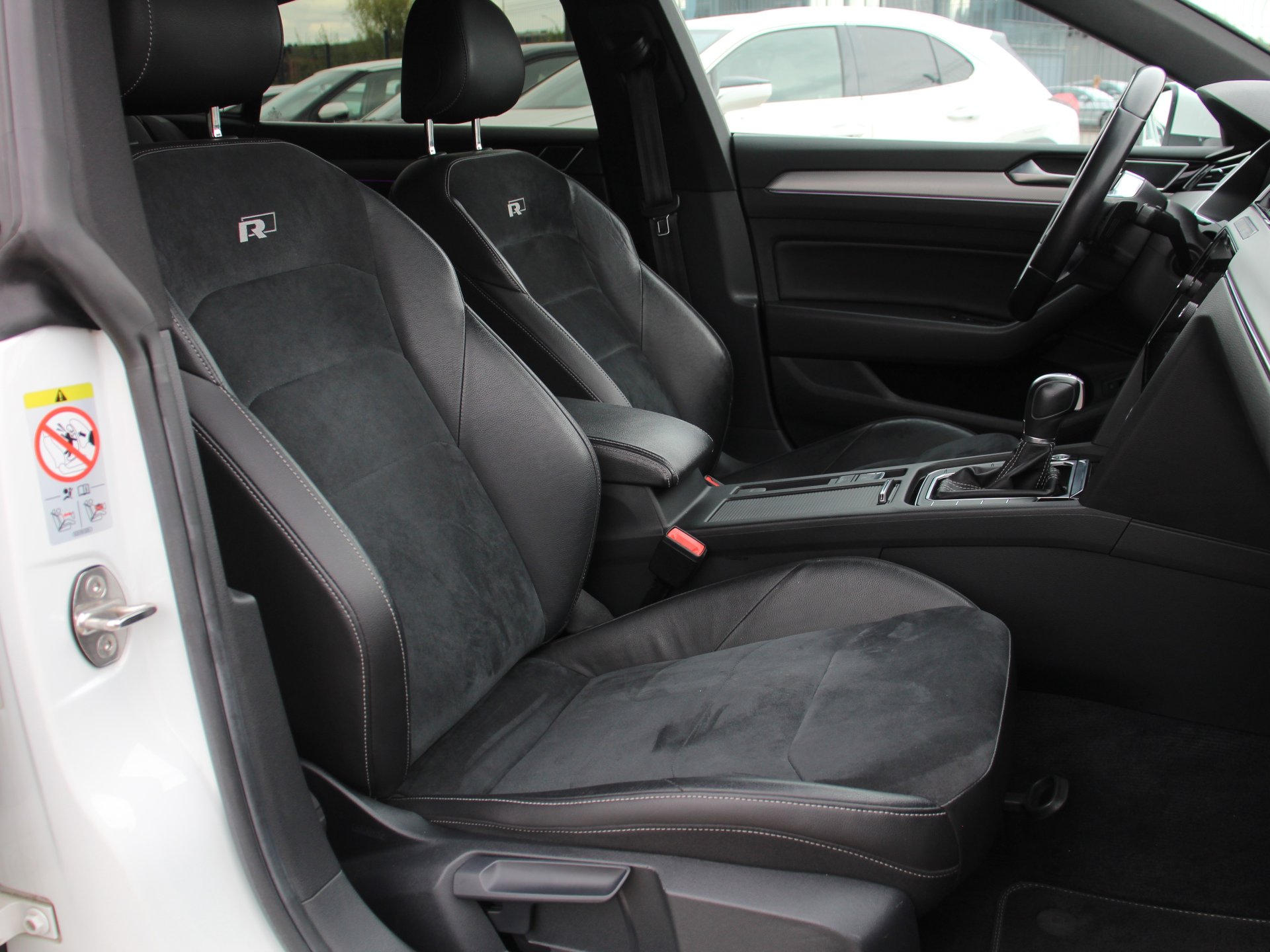 Naudoti Volkswagen Arteon automobiliai