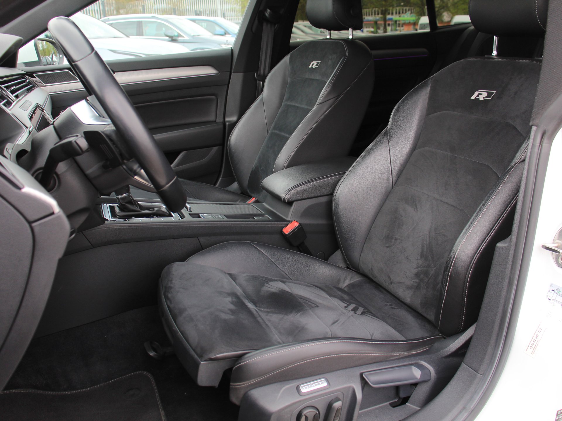 Naudoti Volkswagen Arteon automobiliai