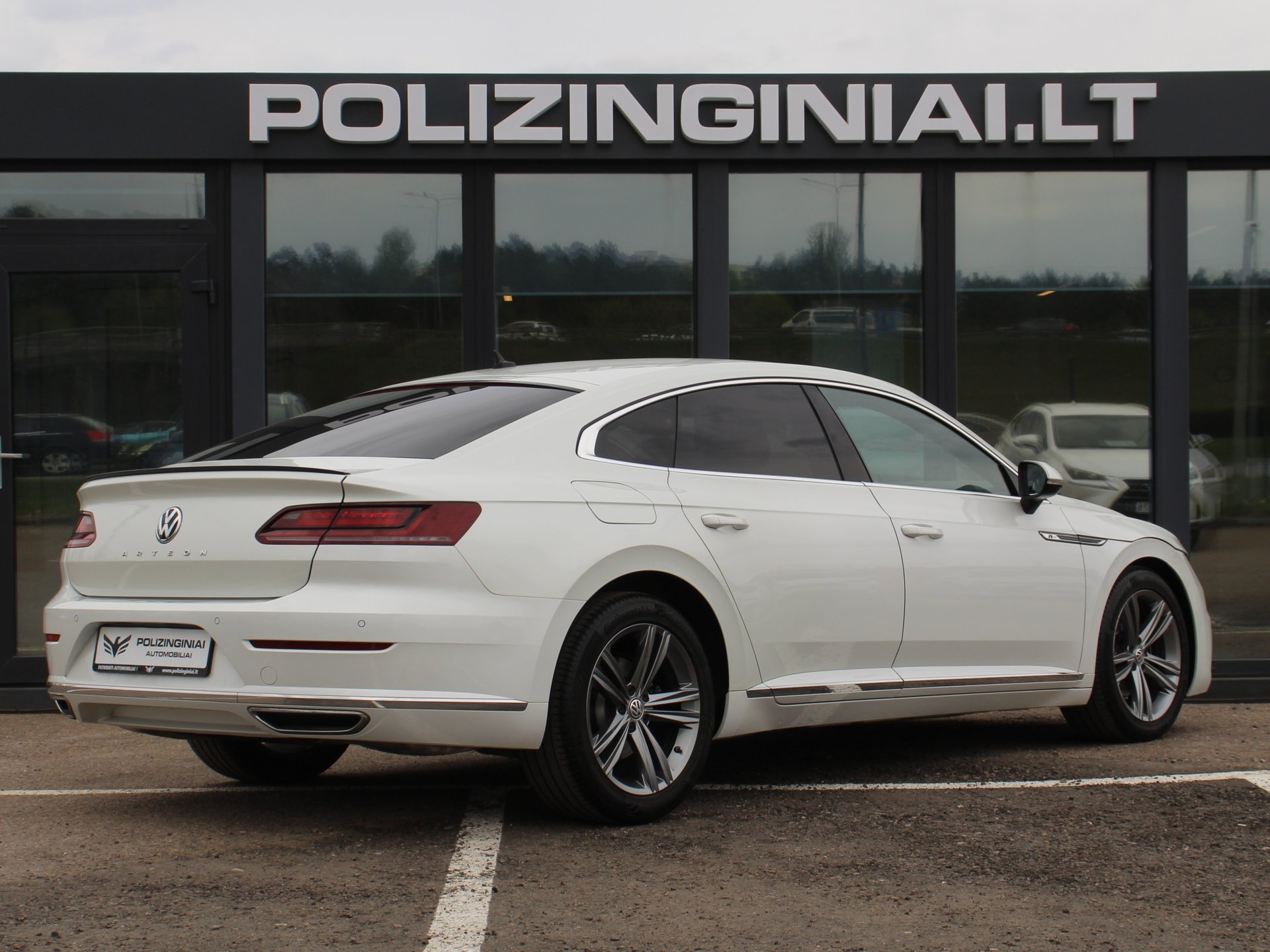 Naudoti Volkswagen Arteon automobiliai