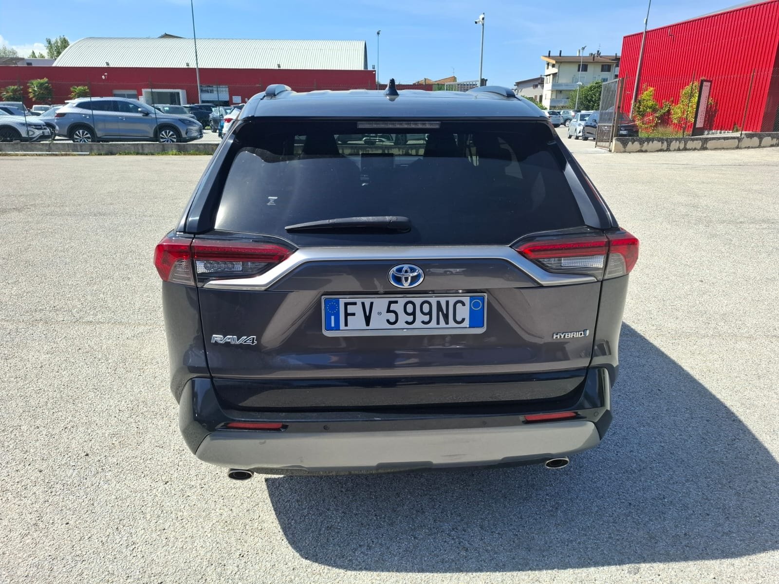 Naudoti Toyota RAV4 automobiliai