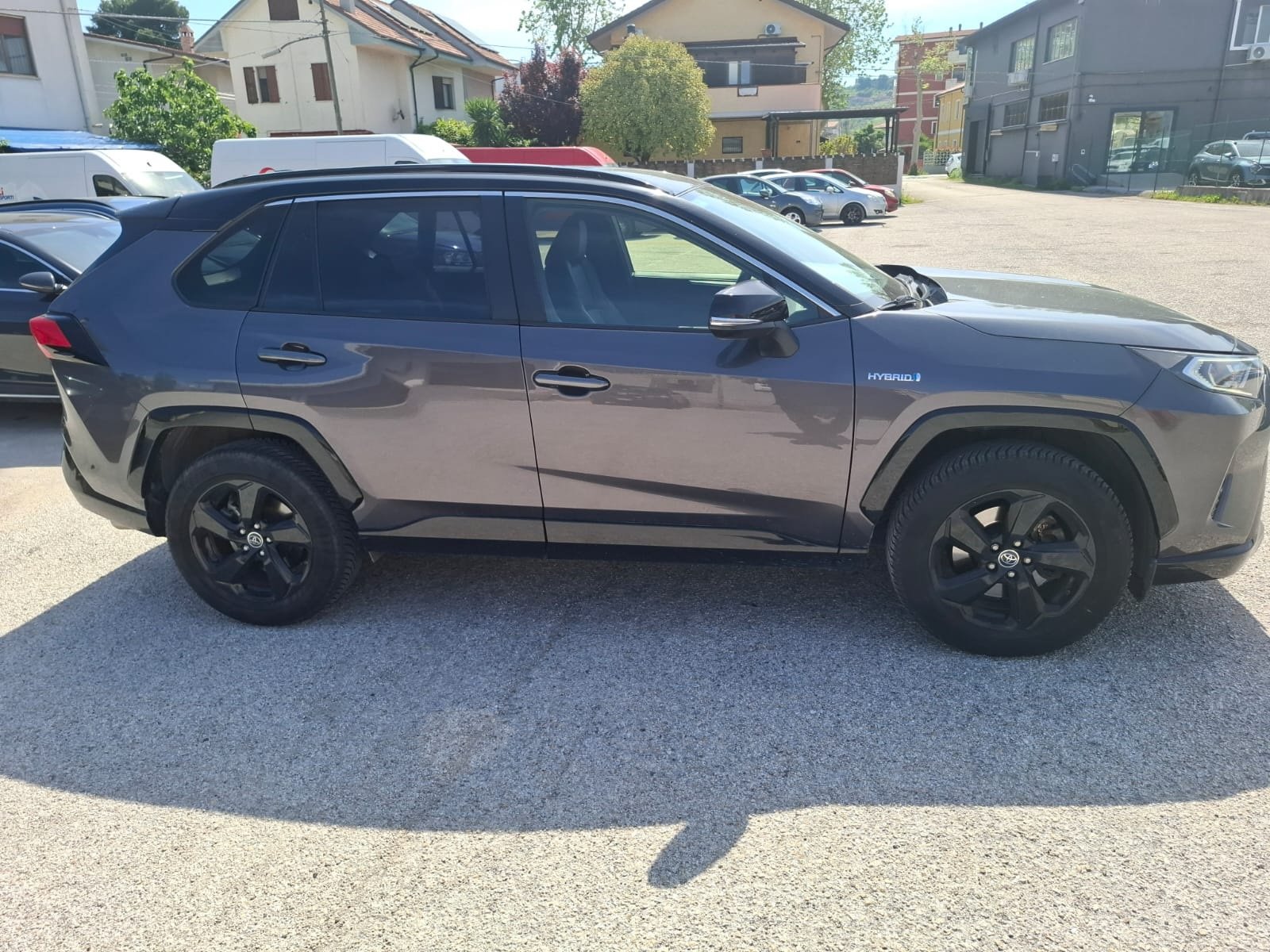 Naudoti Toyota RAV4 automobiliai