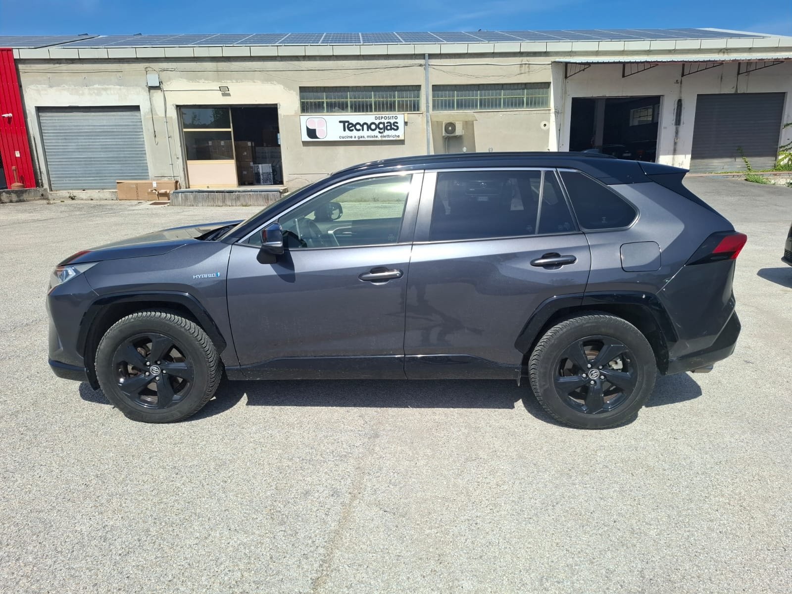 Naudoti Toyota RAV4 automobiliai