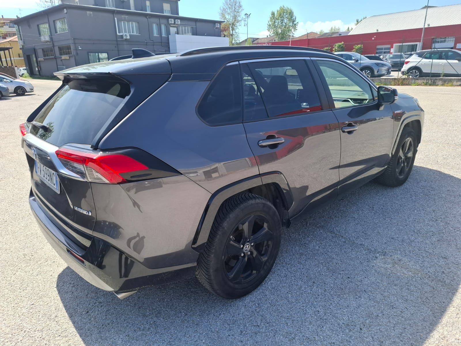 Naudoti Toyota RAV4 automobiliai