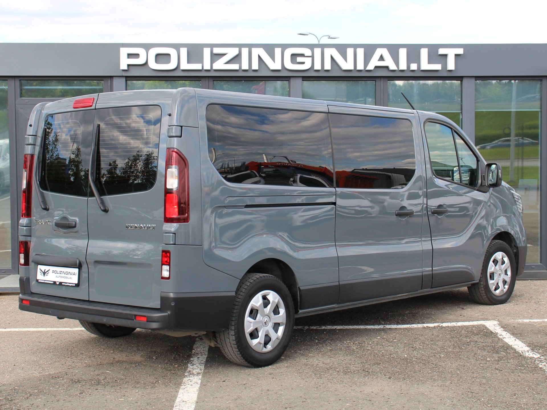 Naudoti Renault Trafic automobiliai