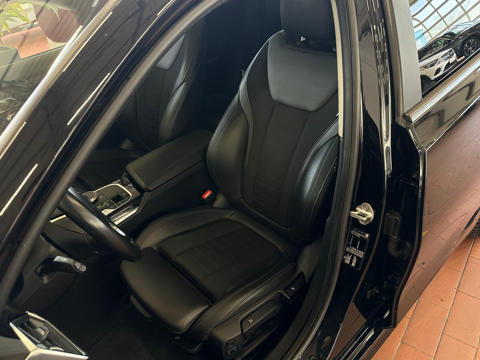 Naudoti BMW 320 automobiliai